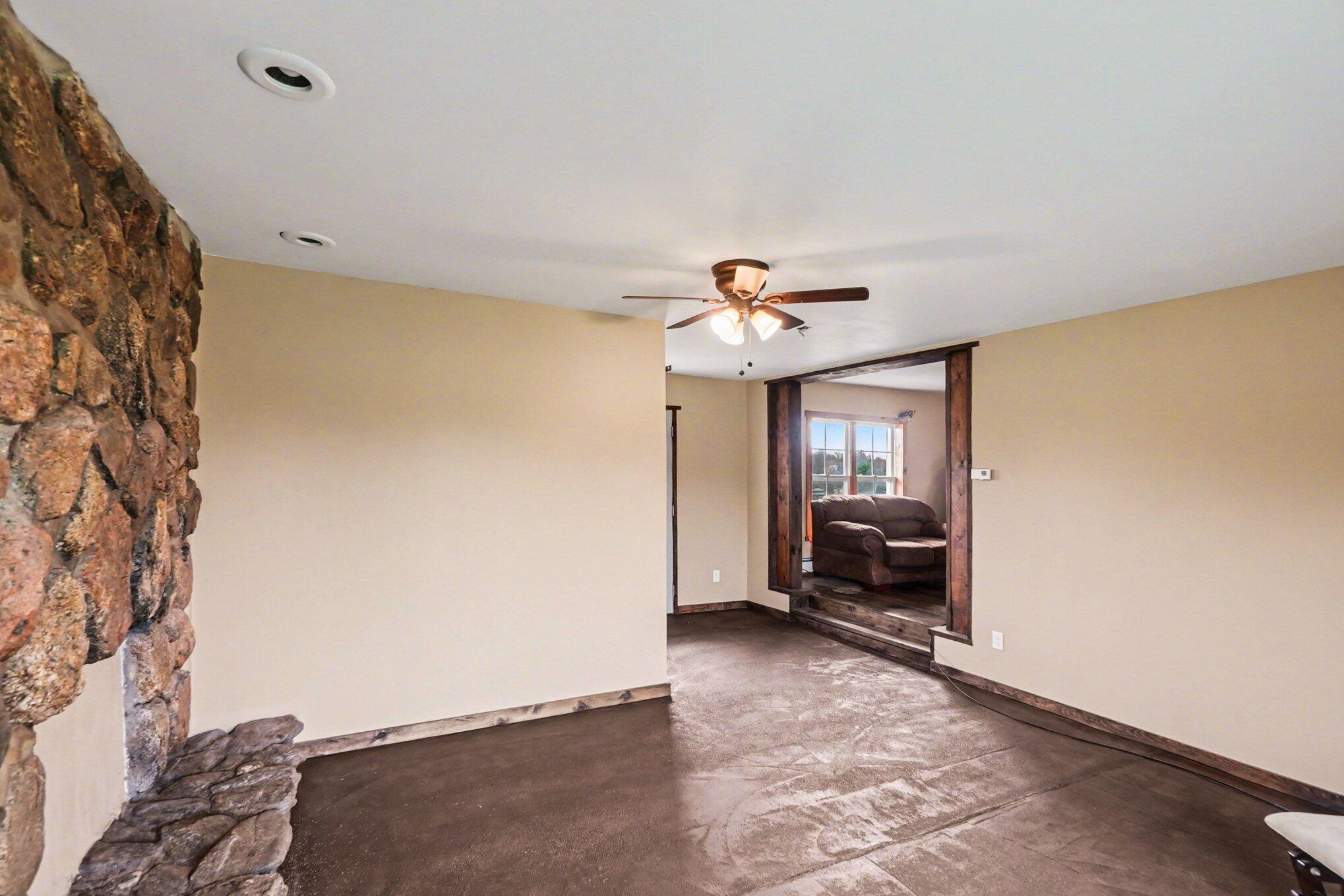5771 N Woodbridge Road Property Photo 6