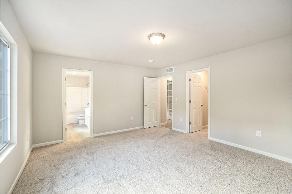 18342 Loganwood Trail Property Photo 10