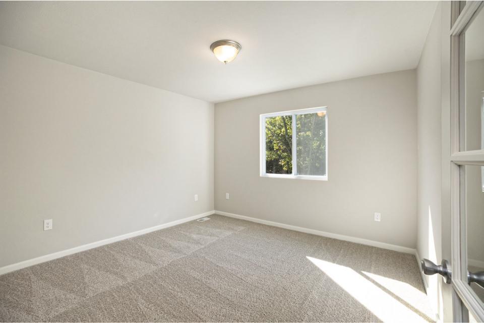 18342 Loganwood Trail Property Photo 14