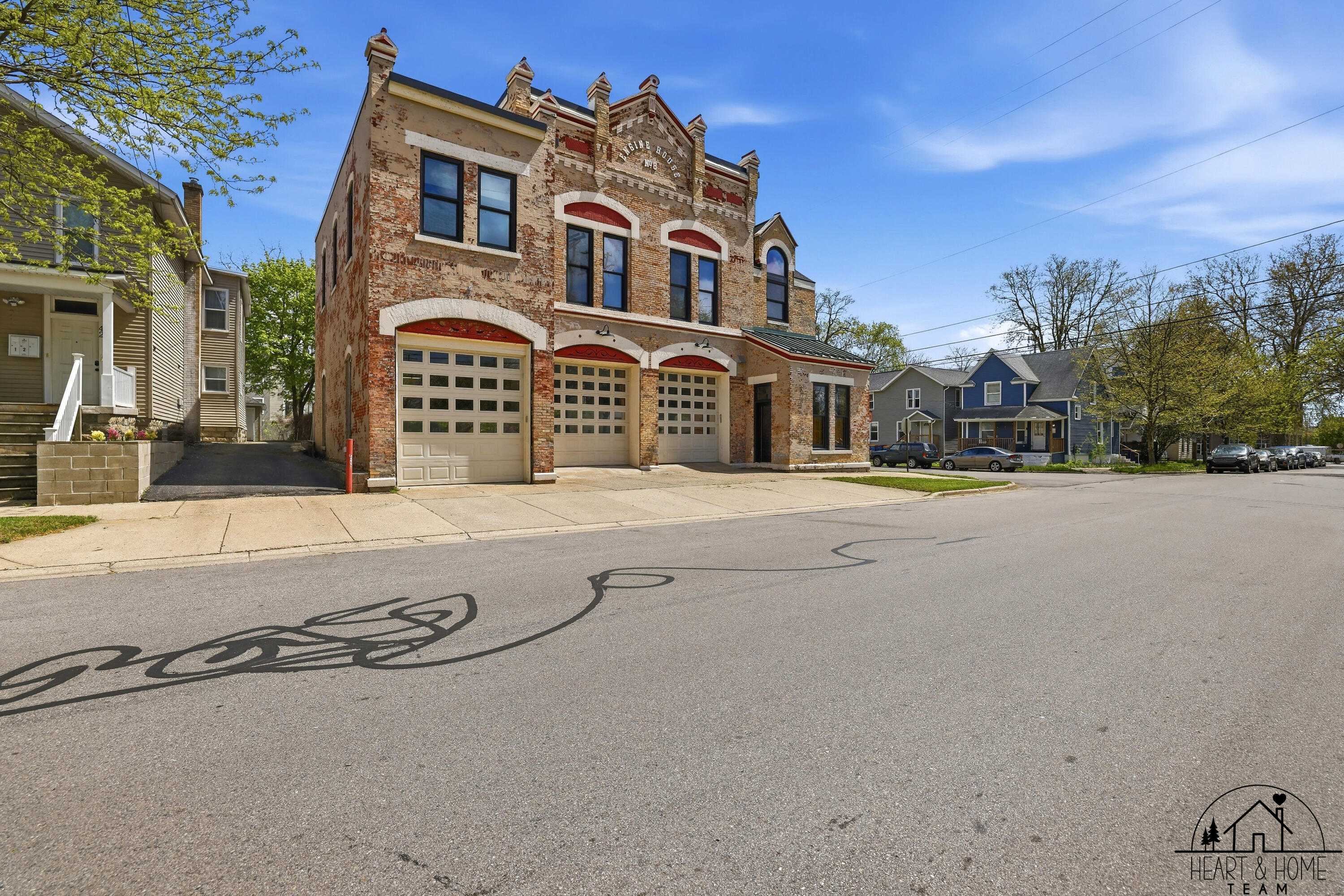 40 Lexington Avenue Nw Property Photo 4
