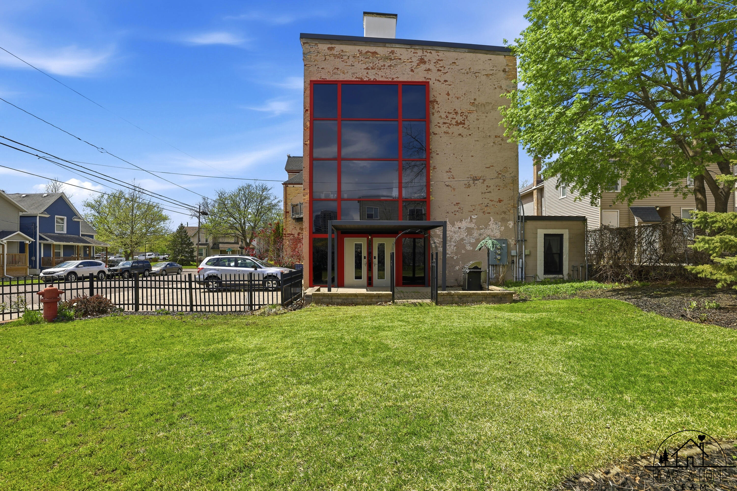 40 Lexington Avenue Nw Property Photo 11