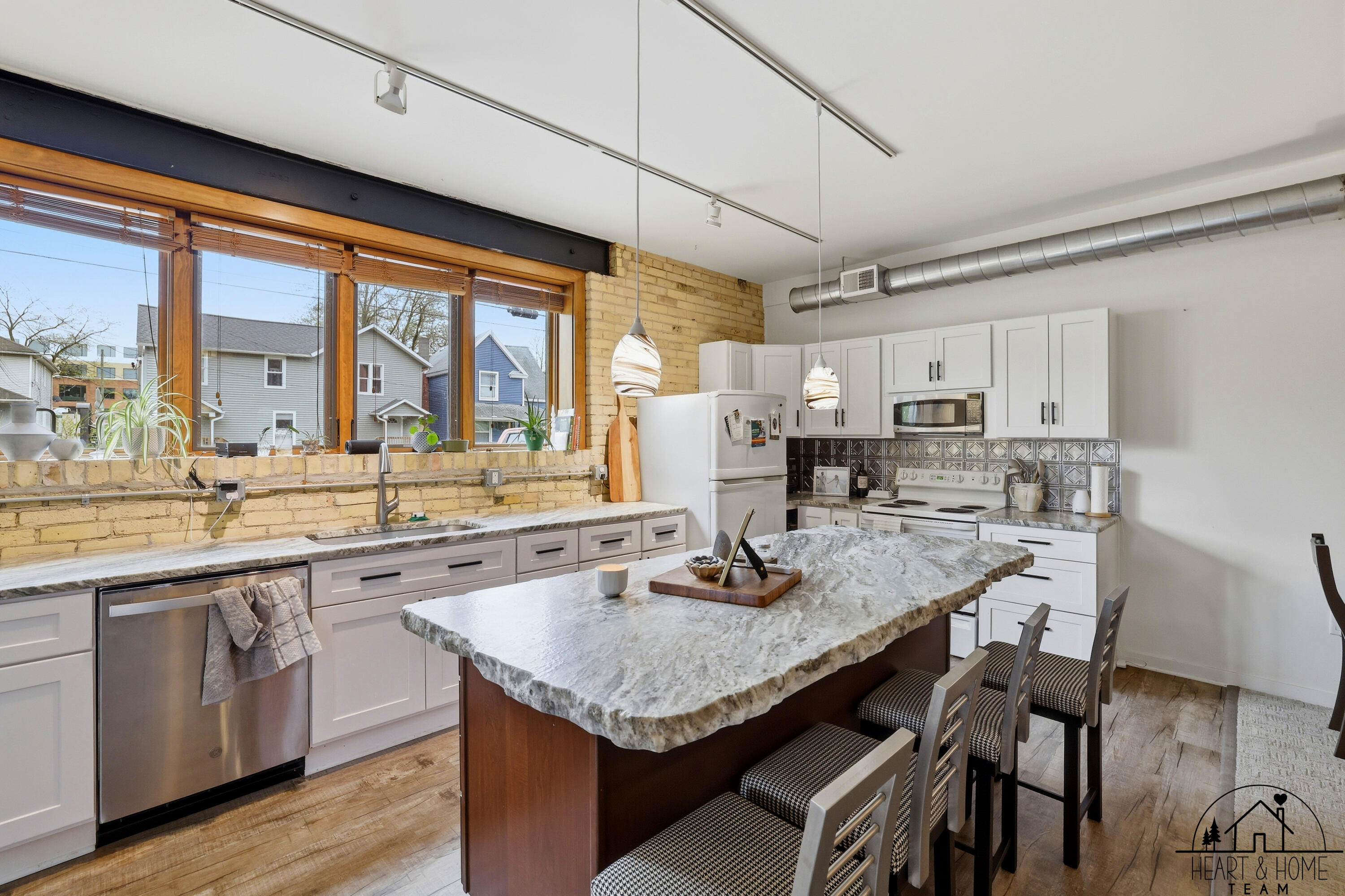 40 Lexington Avenue Nw Property Photo 58