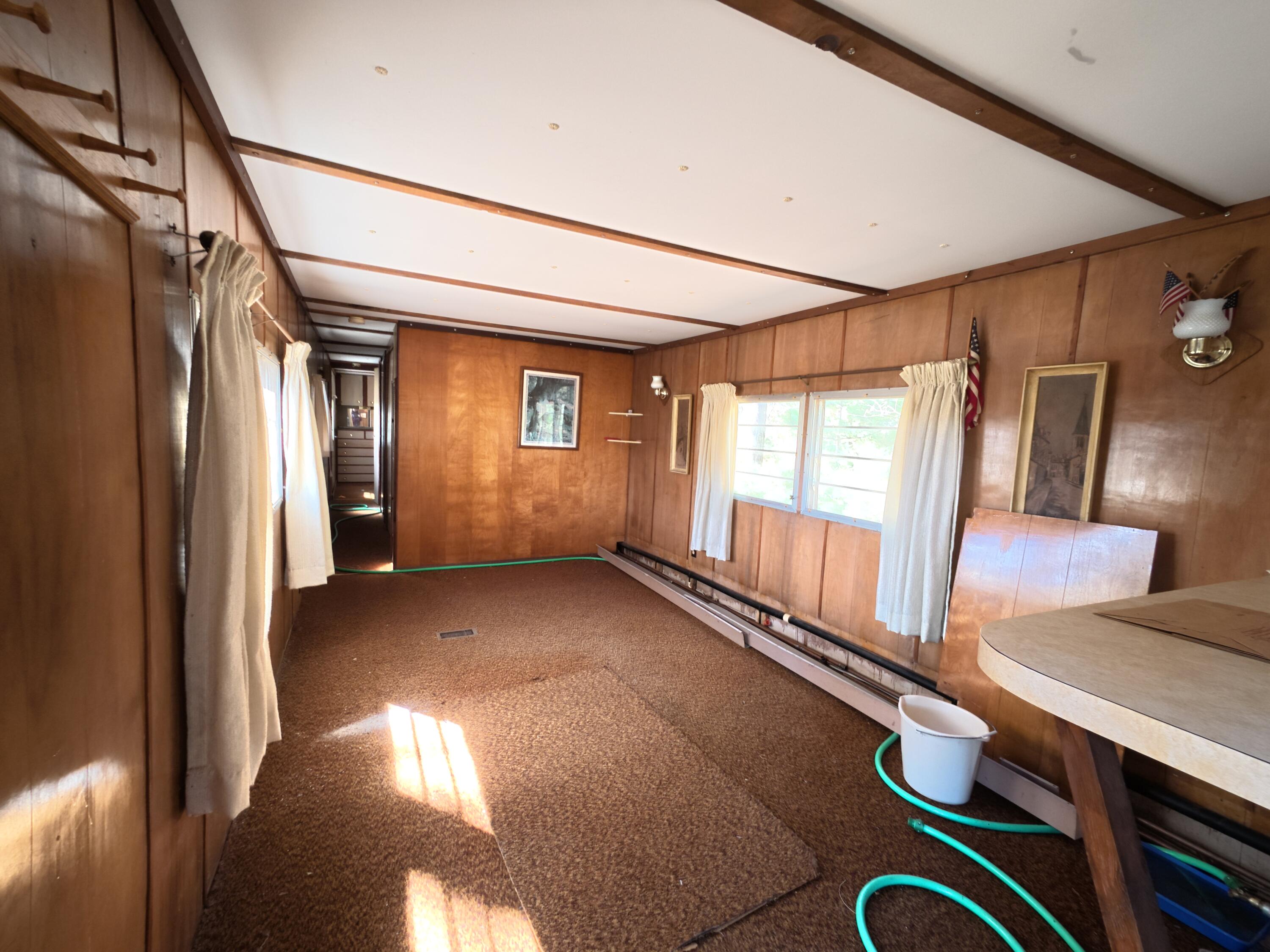 16880 Vondra Road Property Photo 4