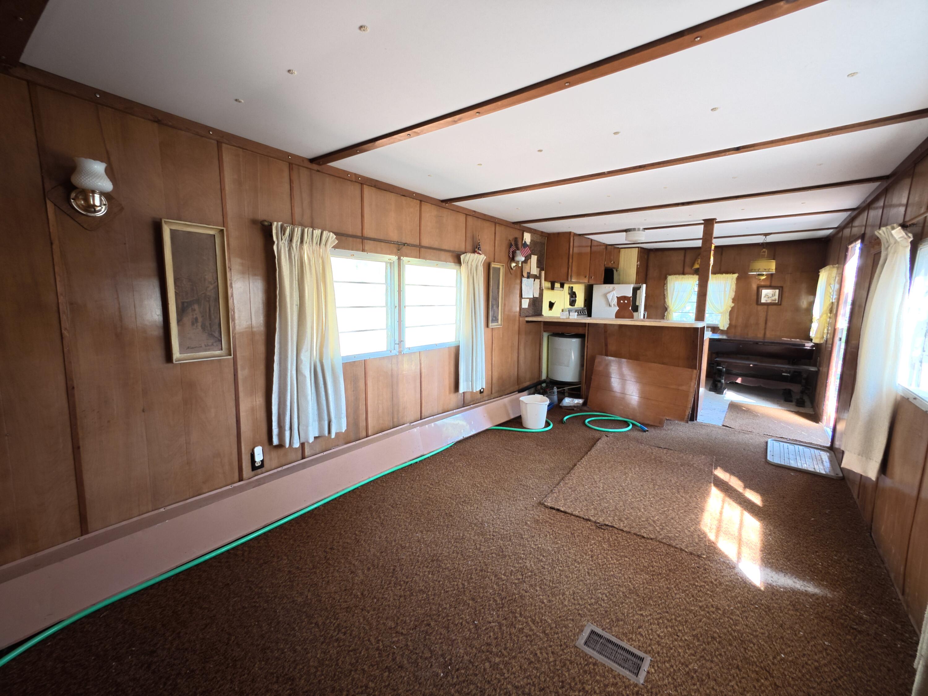 16880 Vondra Road Property Photo 8