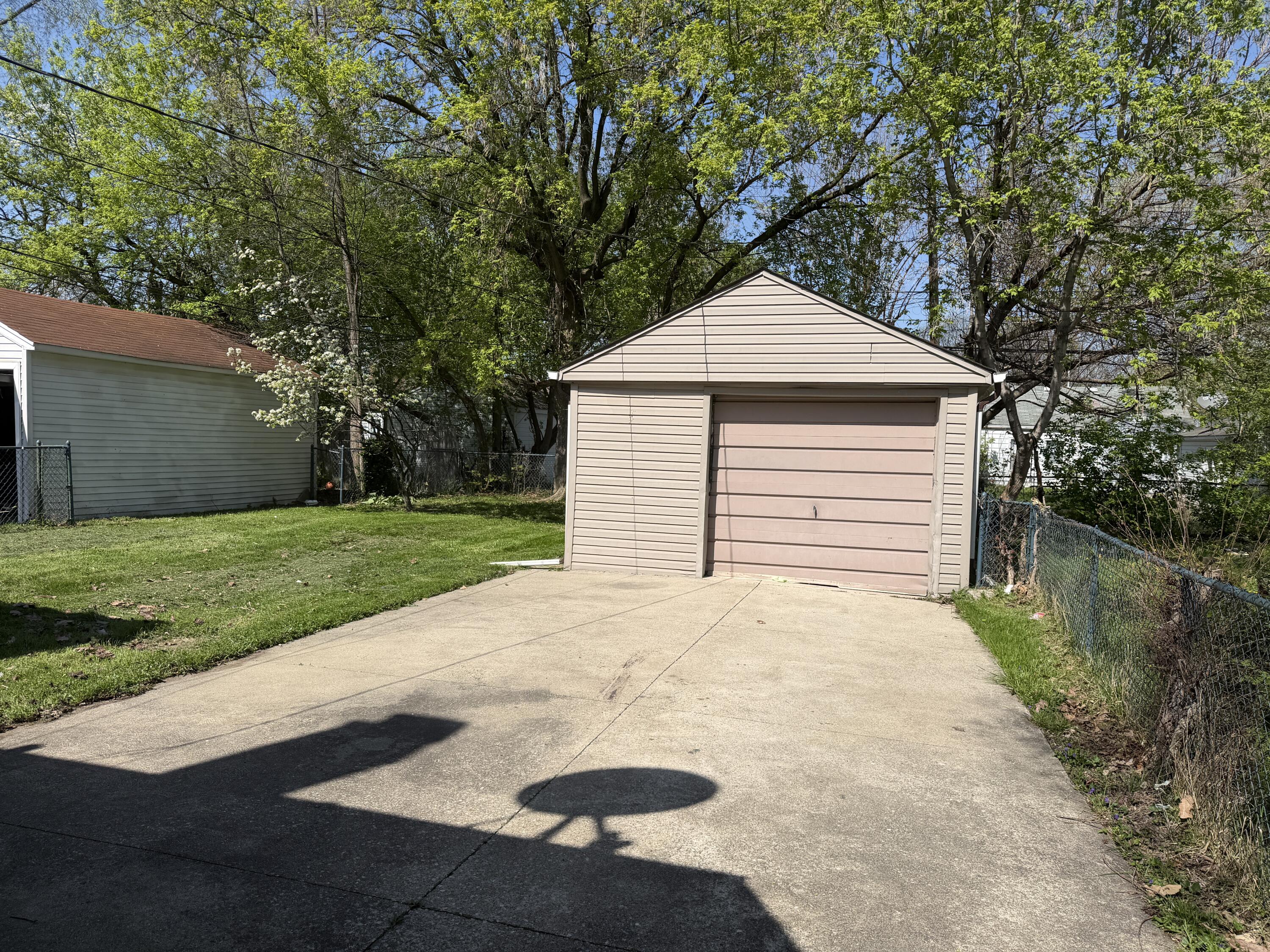 19421 Elkhart Street Property Photo 22