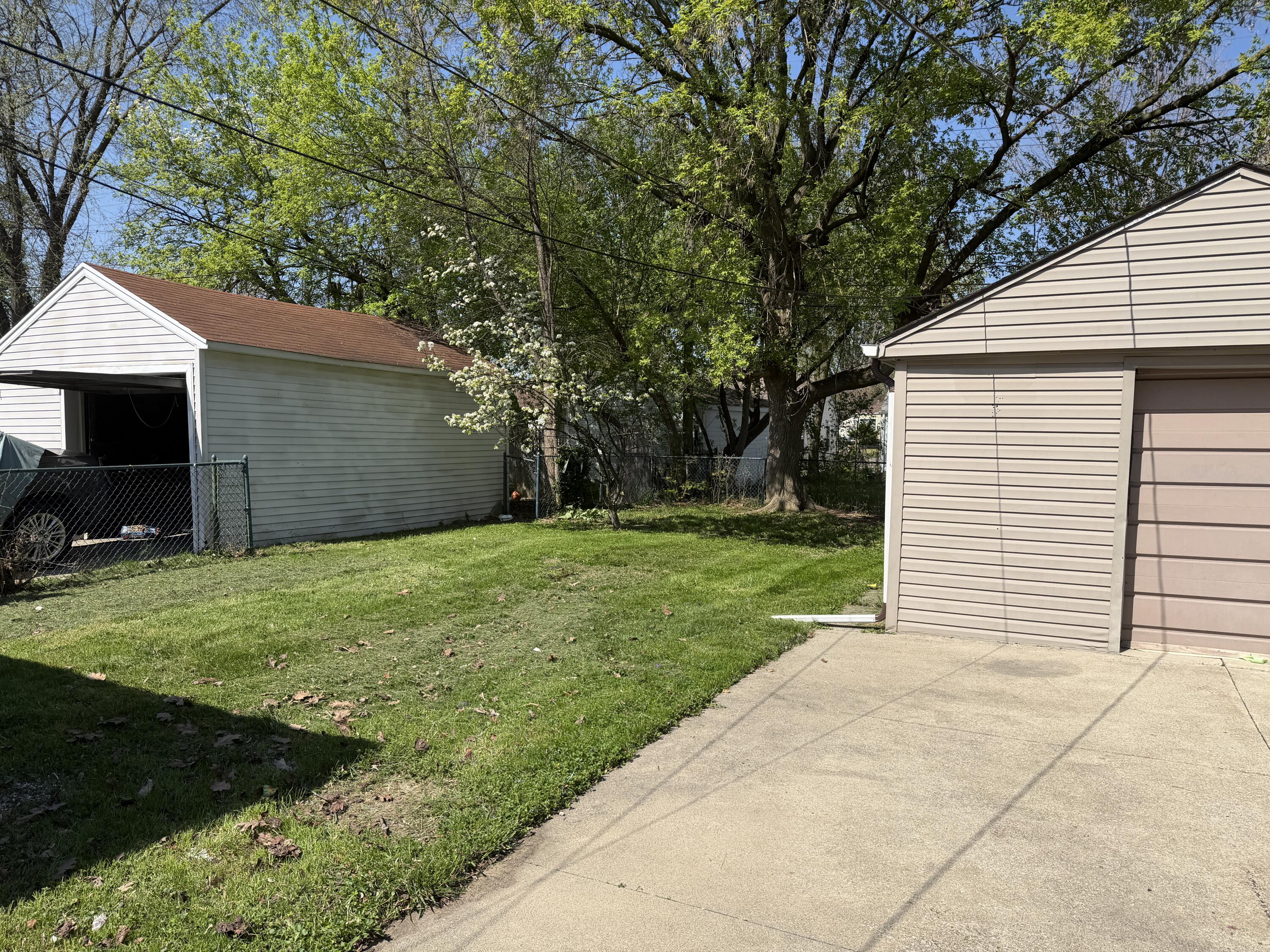 19421 Elkhart Street Property Photo 23