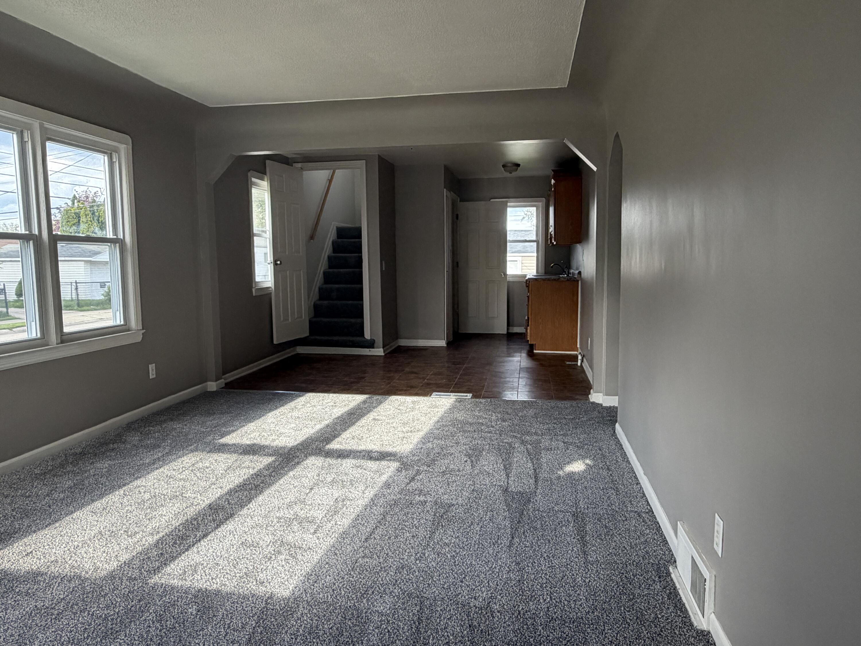 22864 Piper Avenue Property Photo 4
