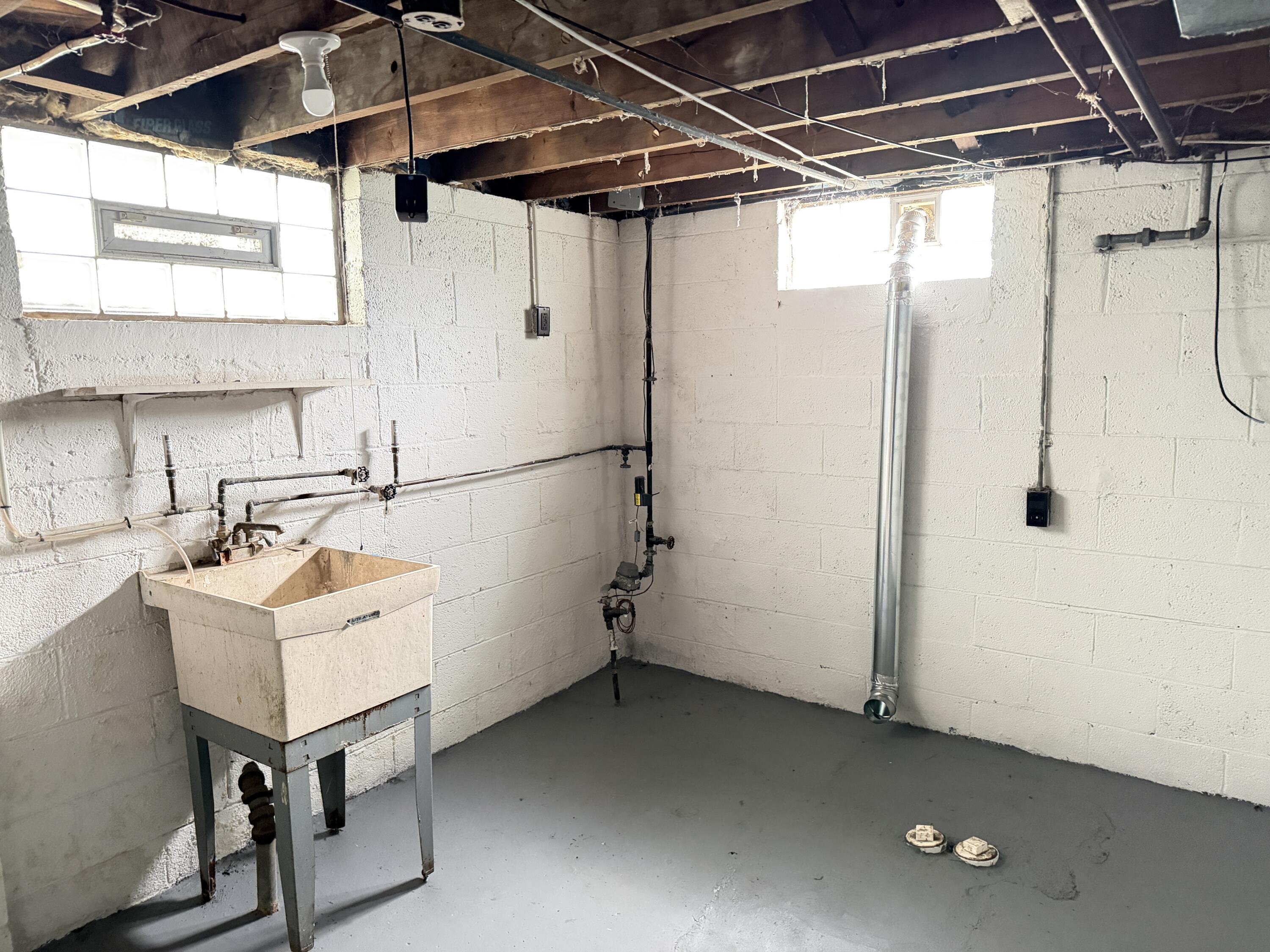 22864 Piper Avenue Property Photo 15