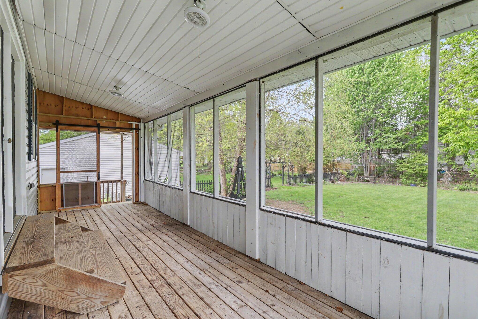 243 E Catherine Street Property Photo 19