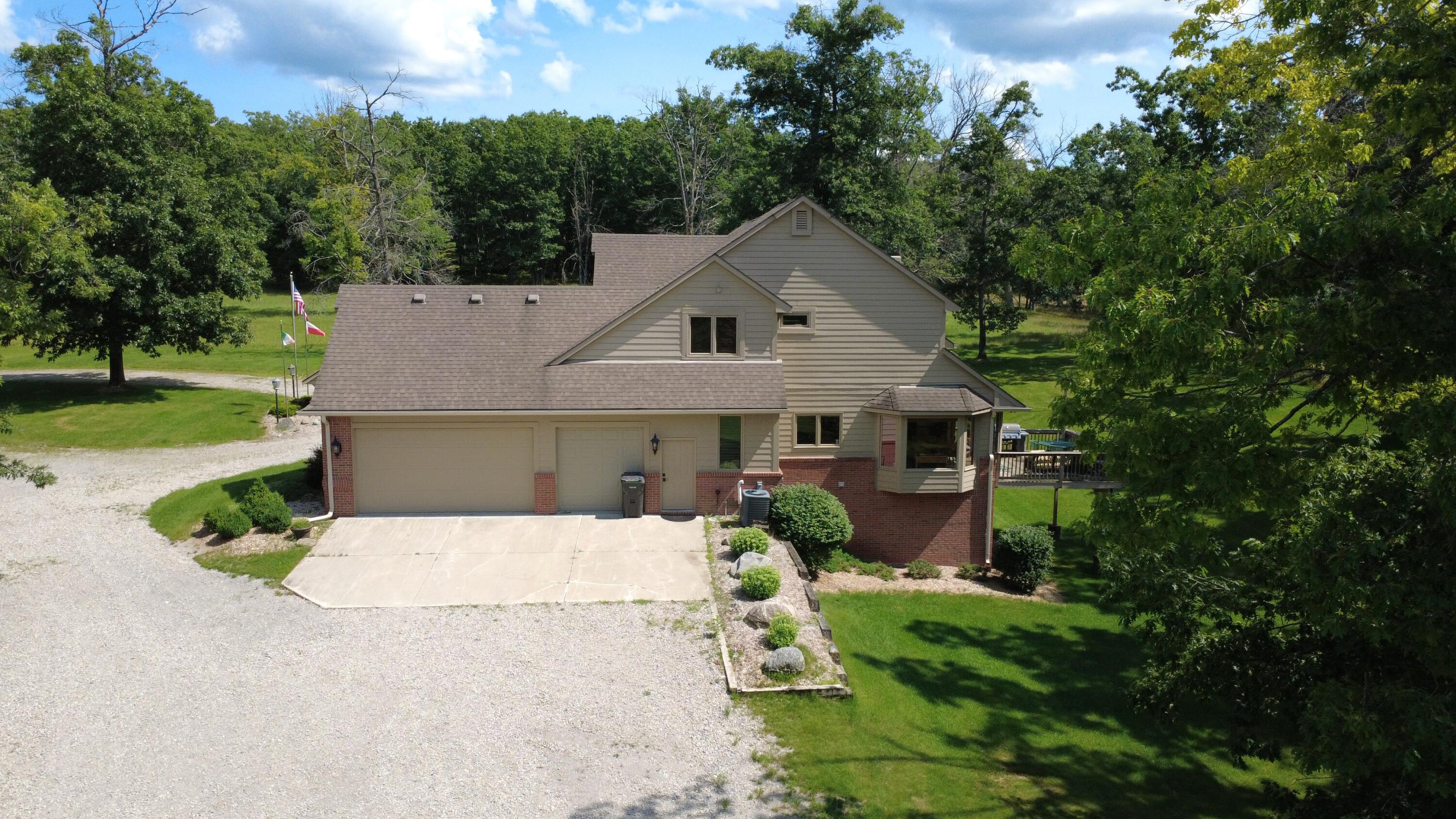 10838 Broad Road Property Photo 2