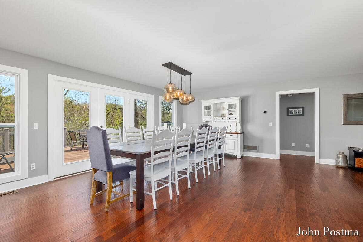 7314 Thornapple Park Drive Se Property Photo 9