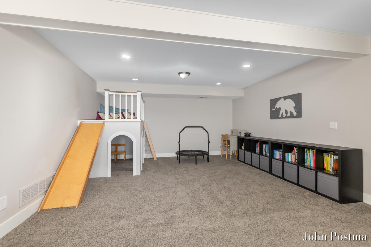 7314 Thornapple Park Drive Se Property Photo 22