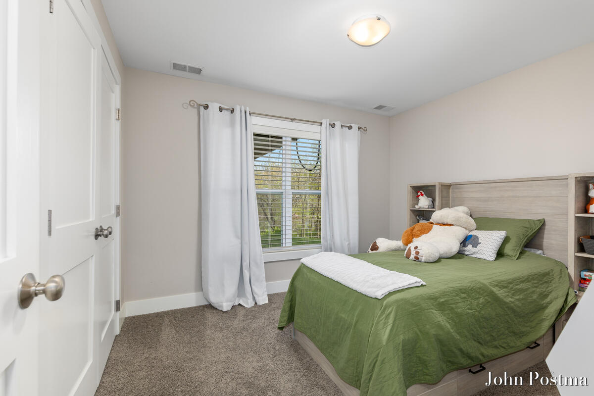 7314 Thornapple Park Drive Se Property Photo 25