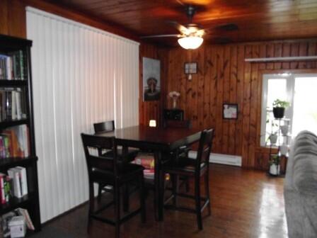 6105 6095 N Grace Avenue Property Photo 18