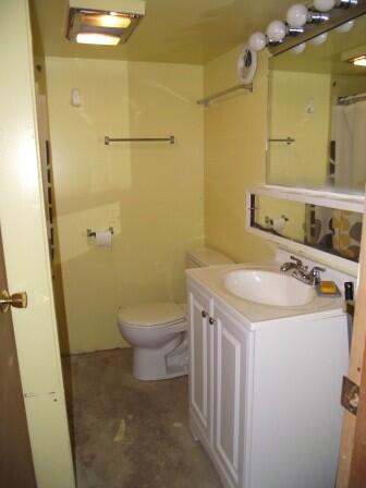 6105 6095 N Grace Avenue Property Photo 31