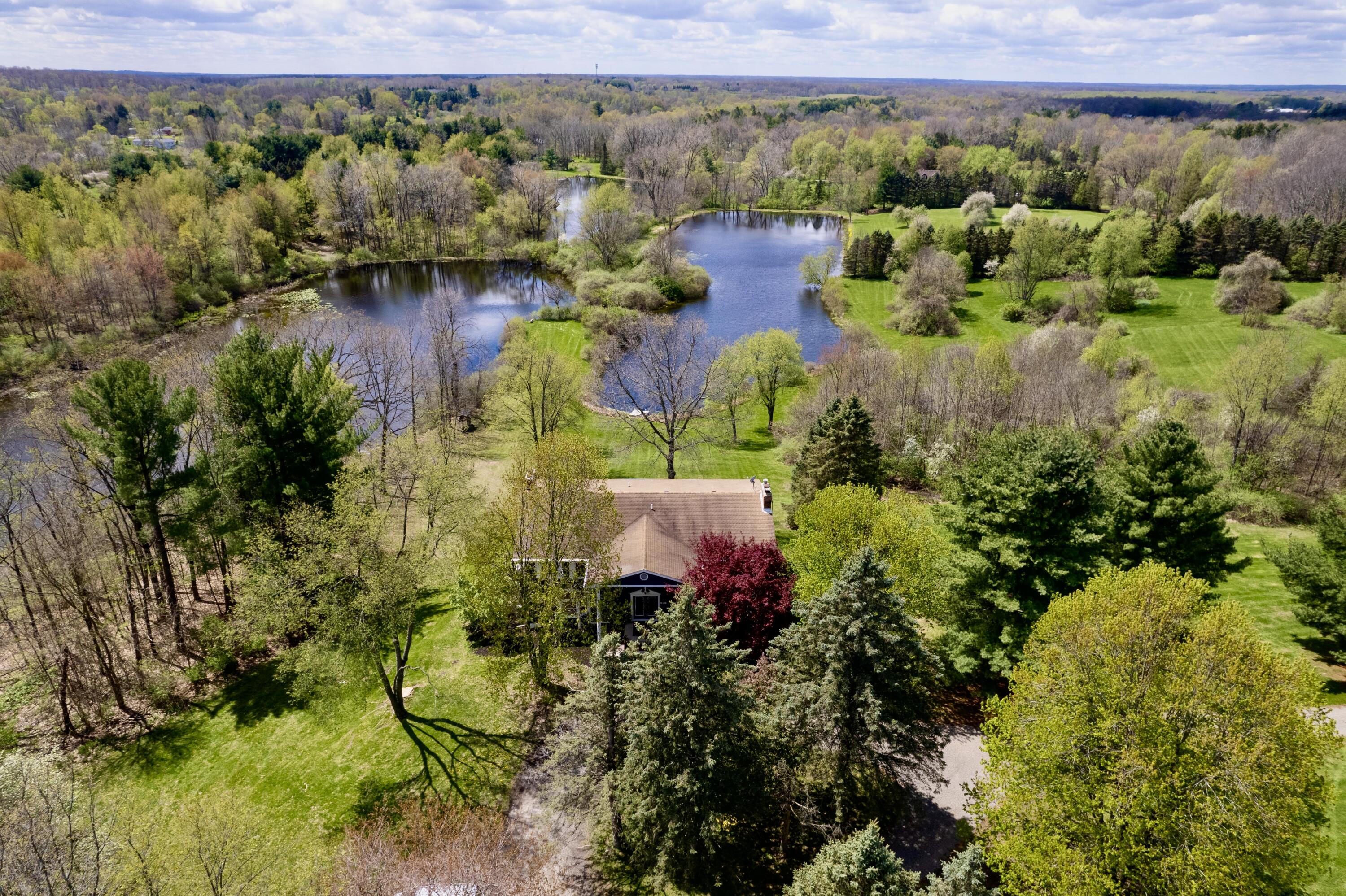 6270 Mack Road Property Photo 5