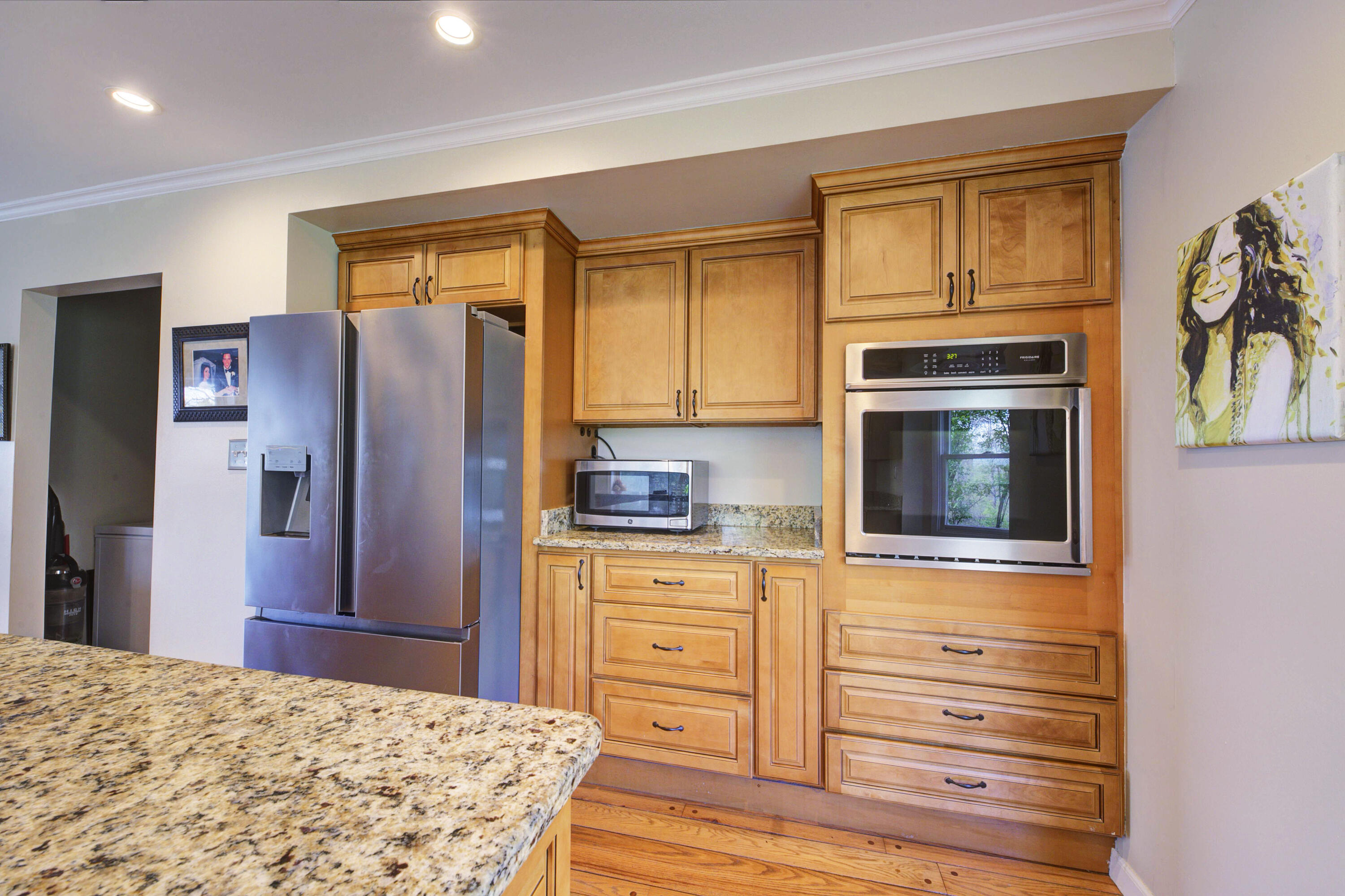 6270 Mack Road Property Photo 14