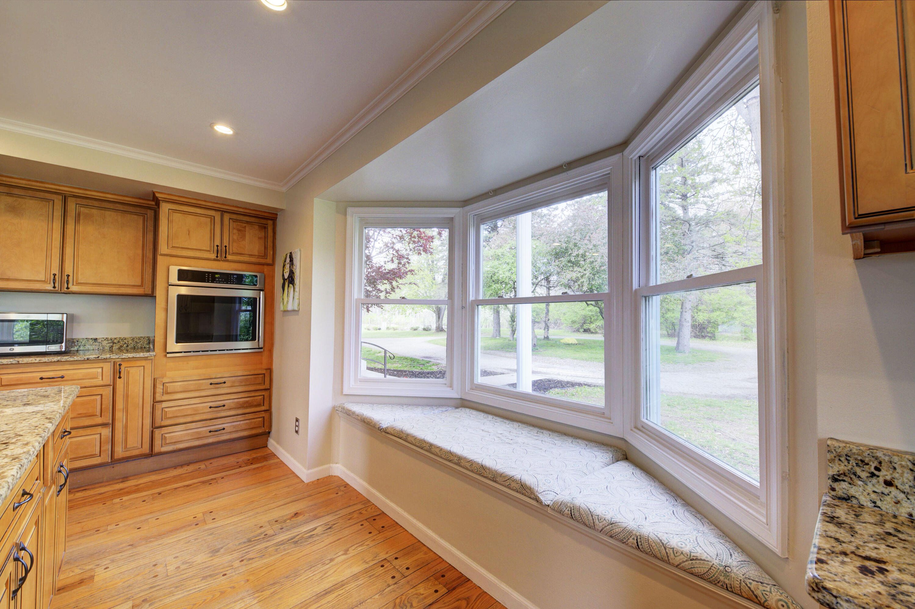 6270 Mack Road Property Photo 15