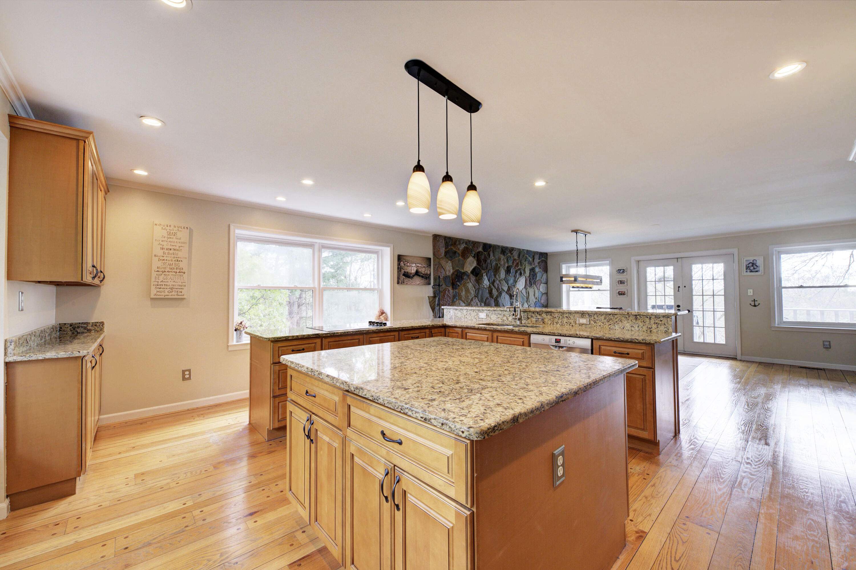 6270 Mack Road Property Photo 16