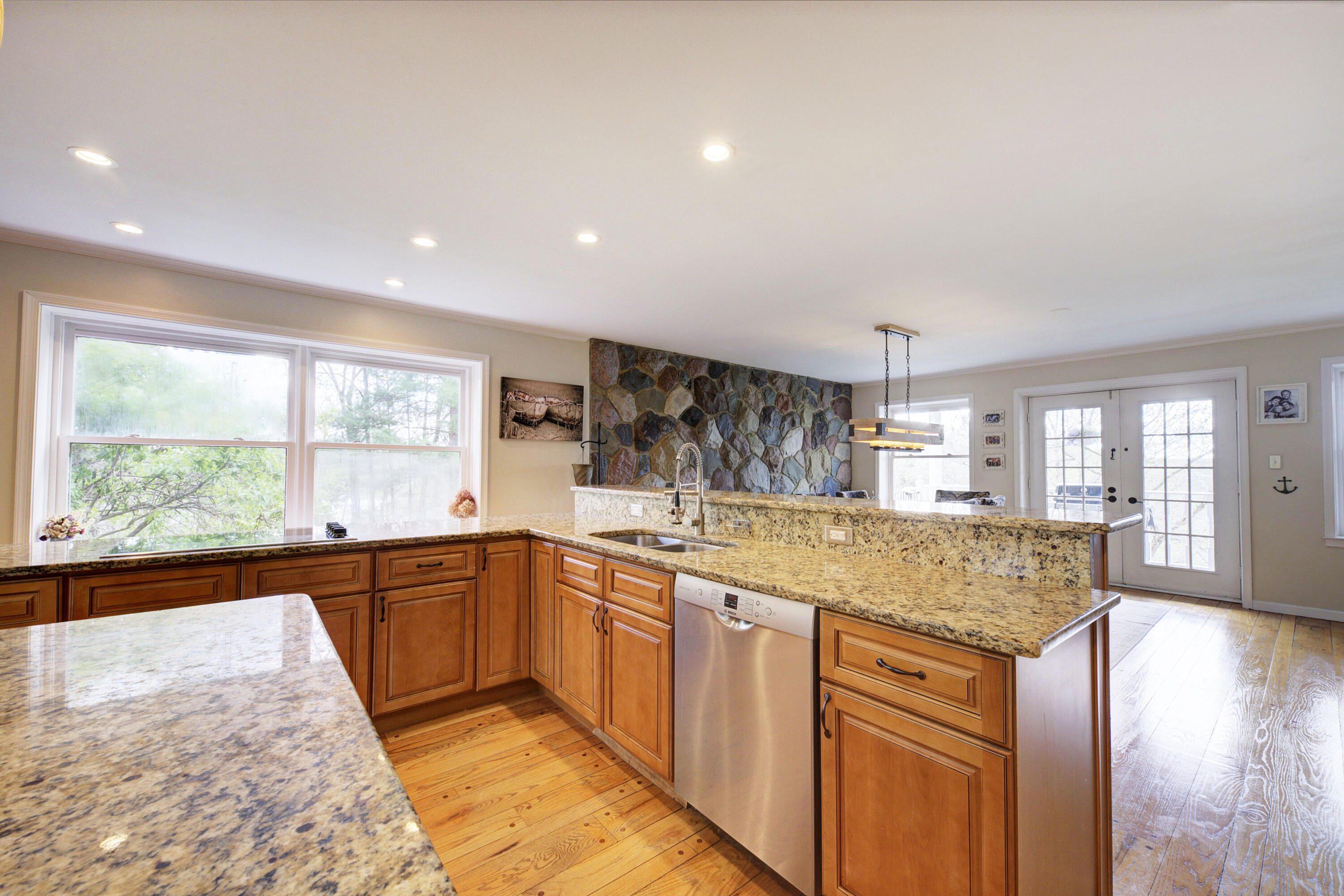 6270 Mack Road Property Photo 17