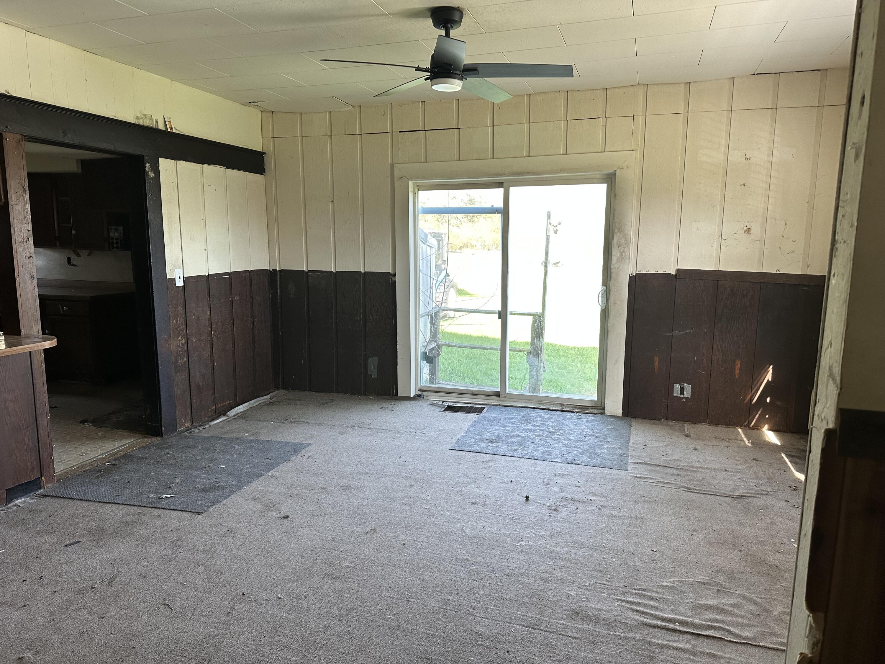 206 S 56th Avenue Property Photo 18