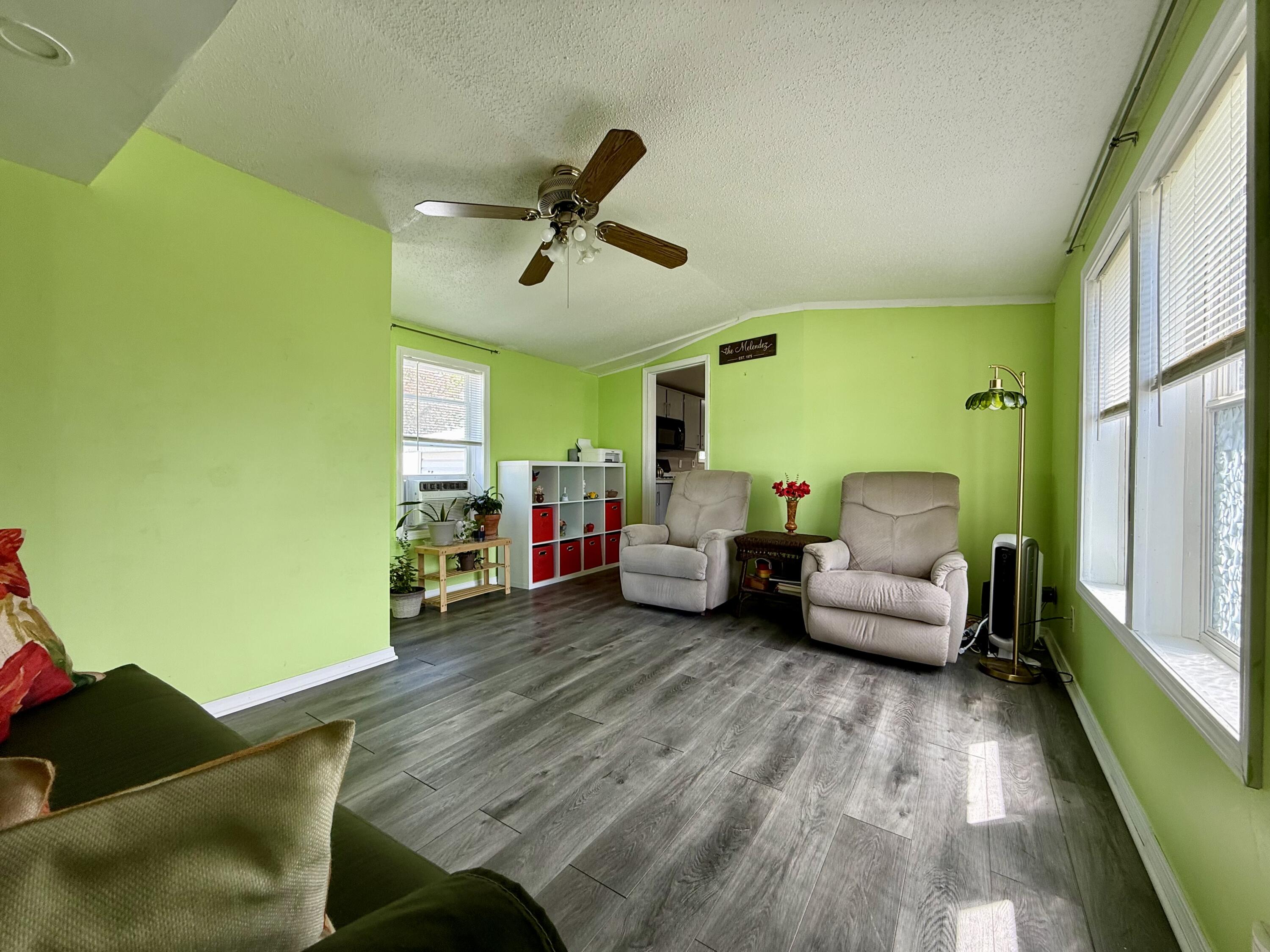 333 E Lakewood Boulevard 10 Property Photo 7