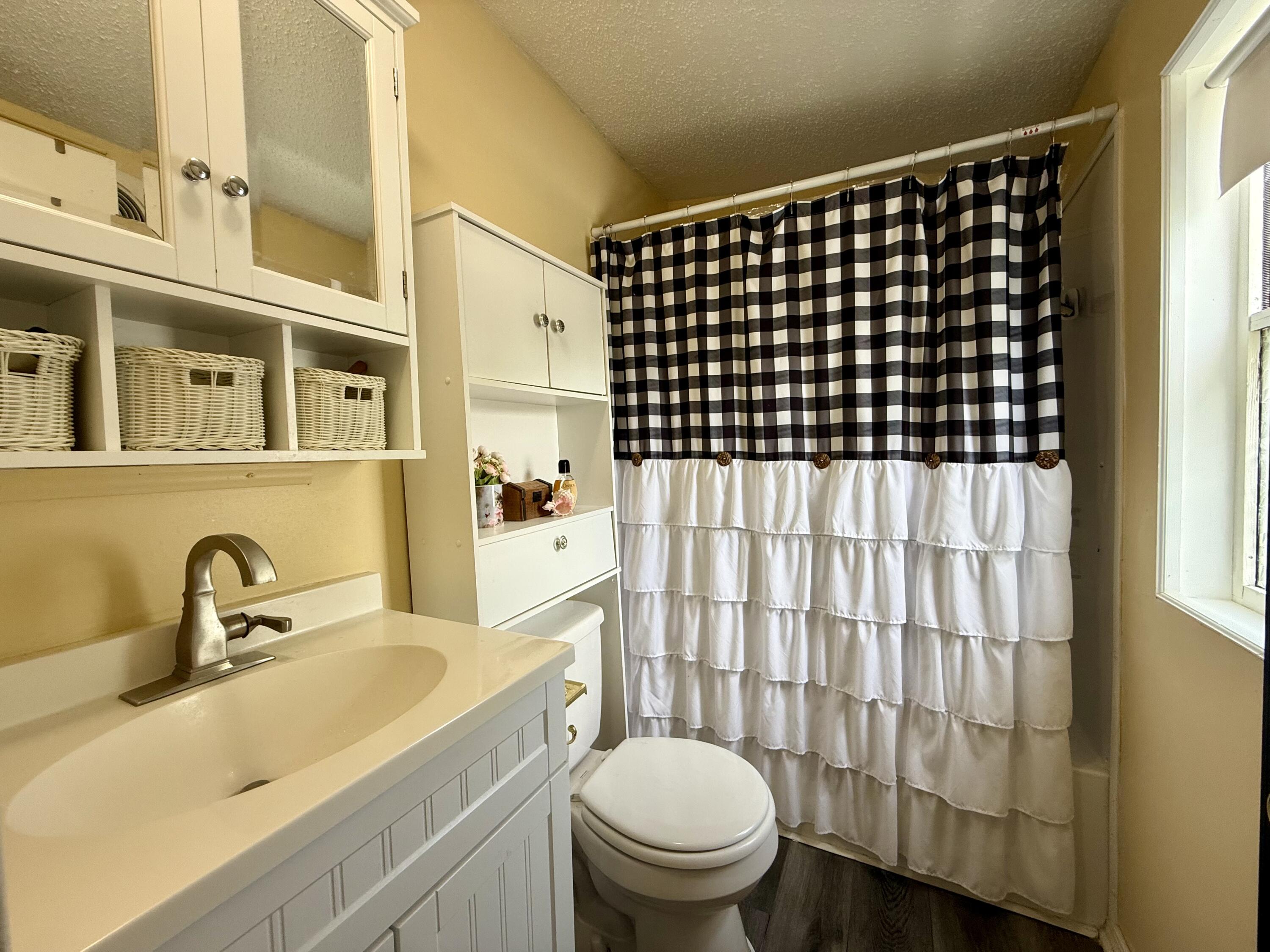 333 E Lakewood Boulevard 10 Property Photo 14