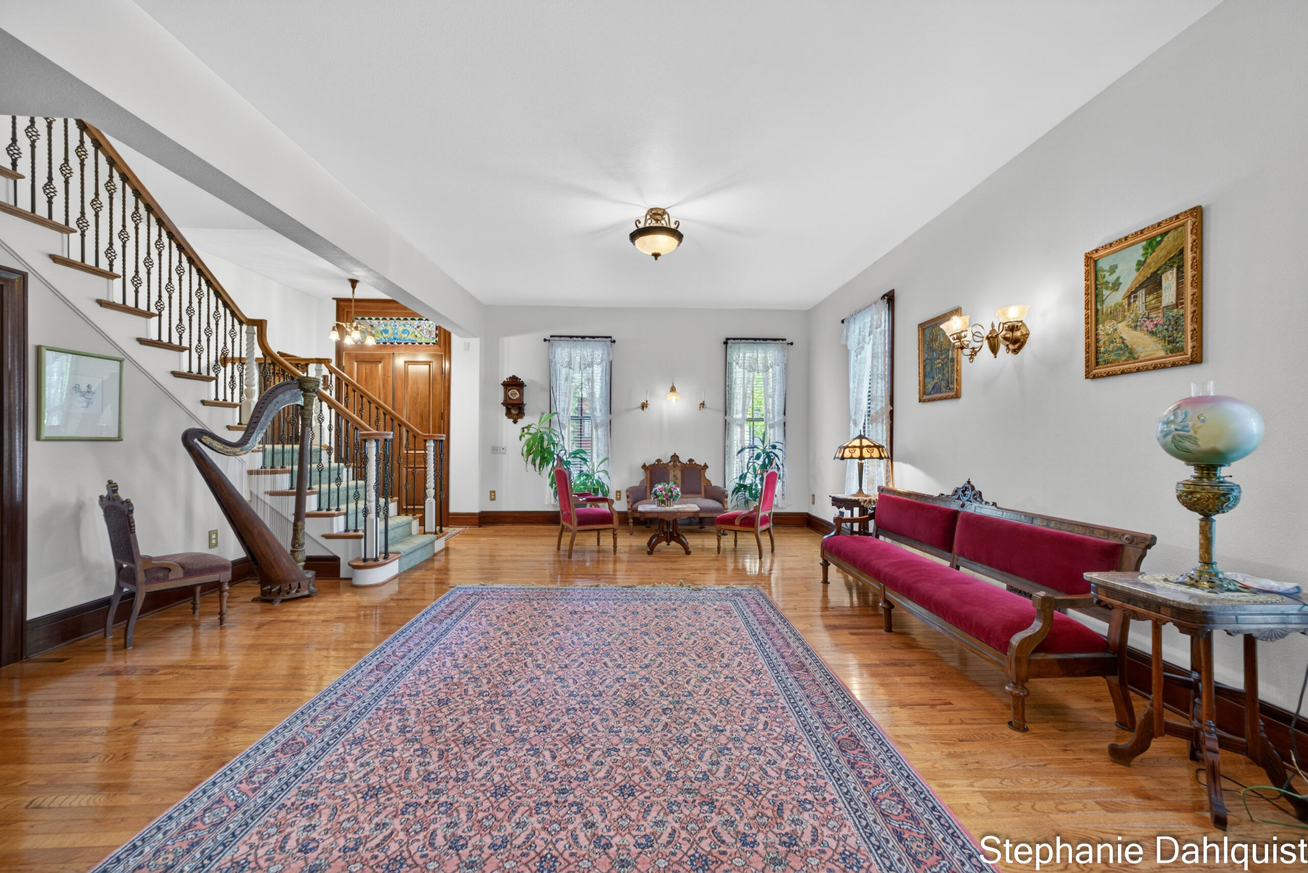 511 W Clay Avenue Property Photo 5