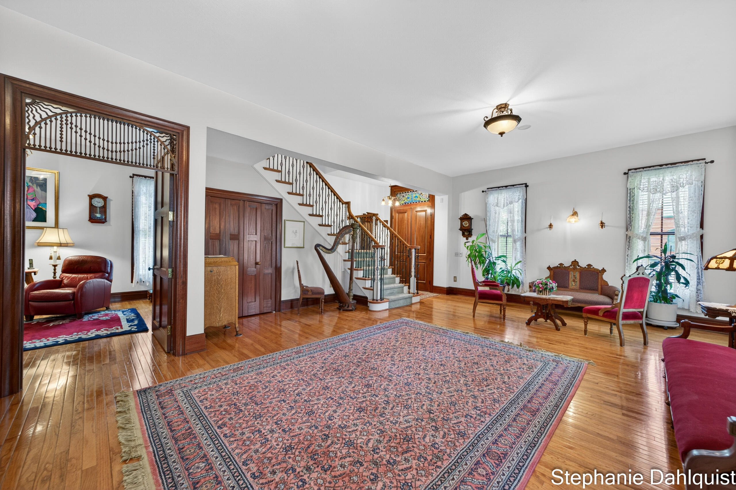 511 W Clay Avenue Property Photo 18