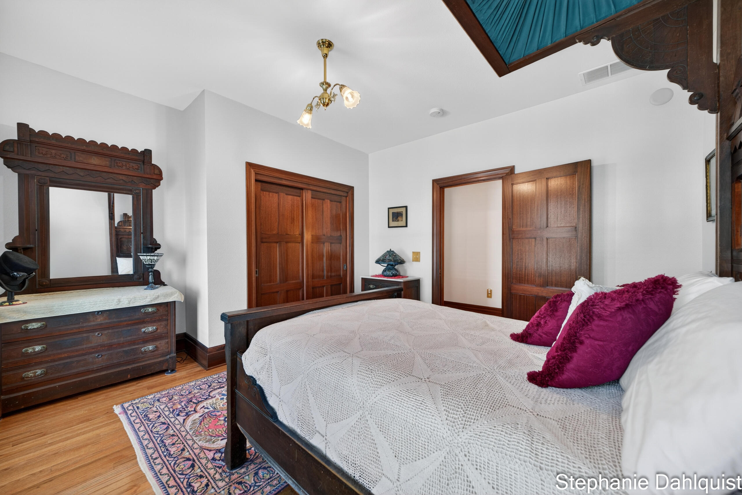 511 W Clay Avenue Property Photo 43