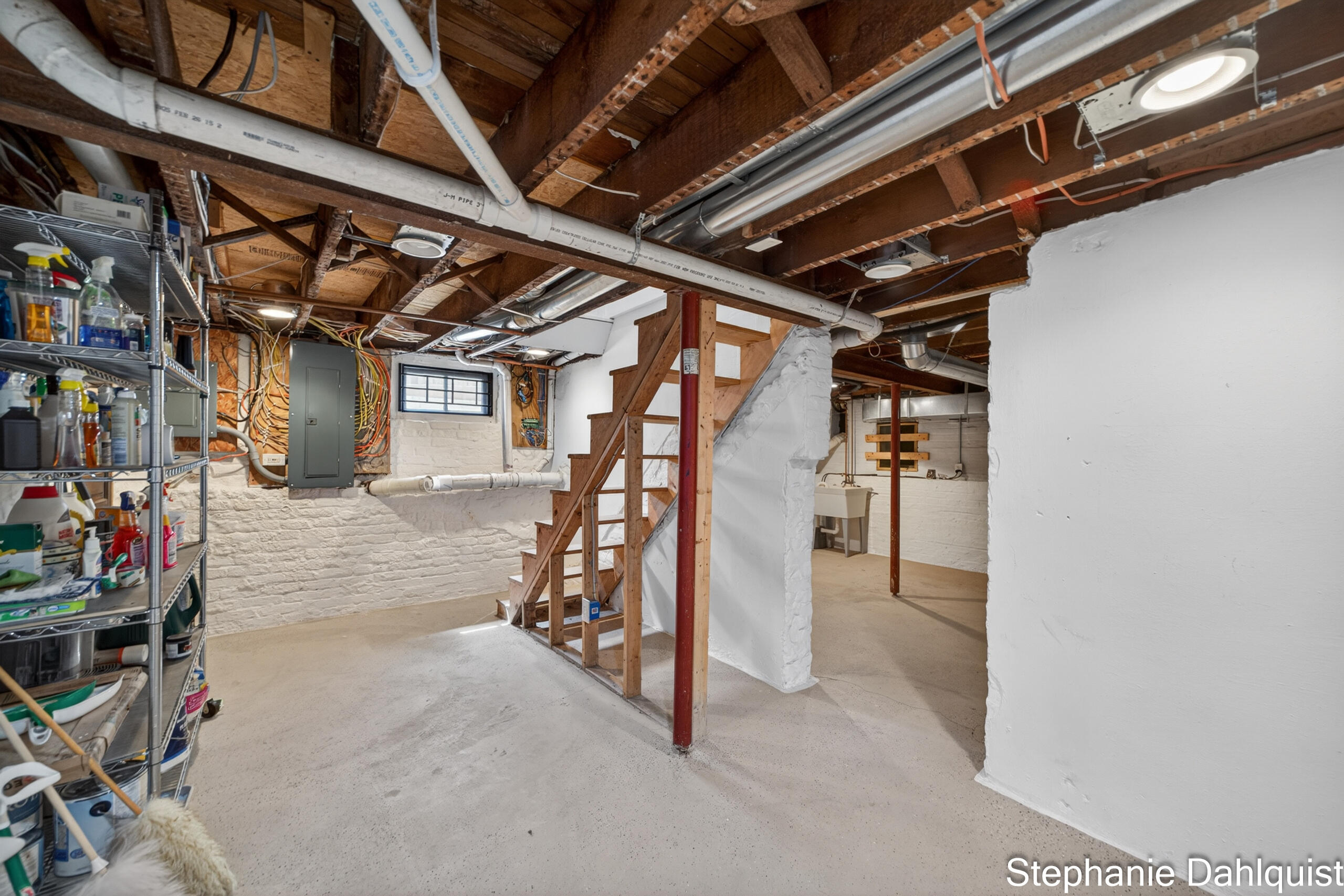 511 W Clay Avenue Property Photo 49