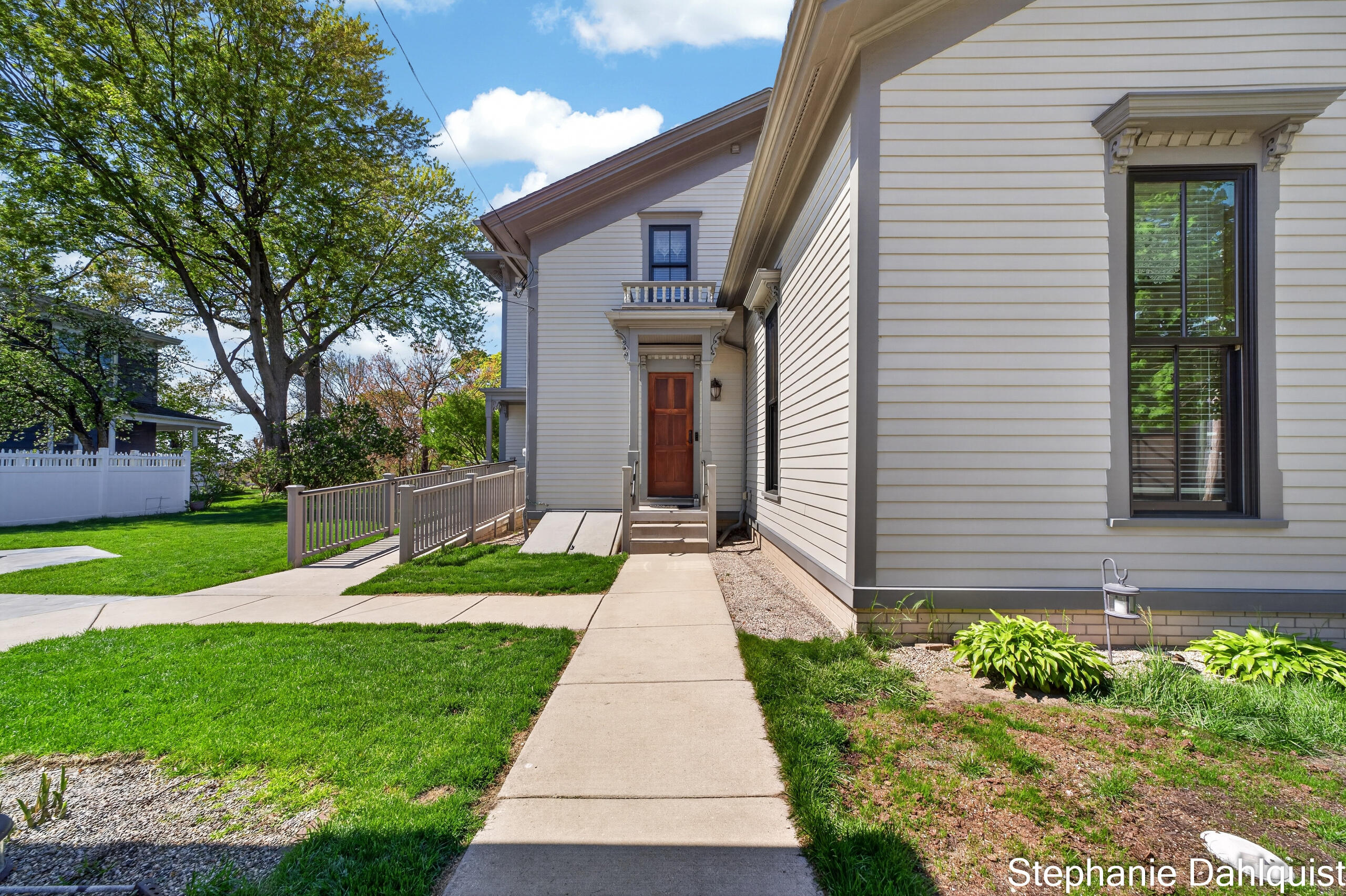 511 W Clay Avenue Property Photo 54