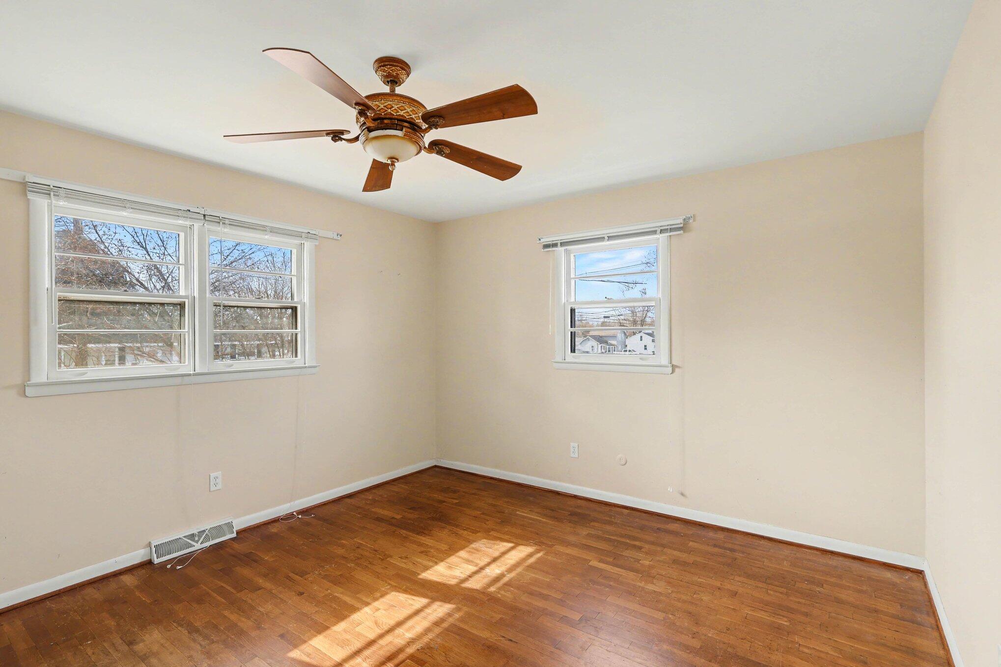 311 Dutton Street Property Photo 9