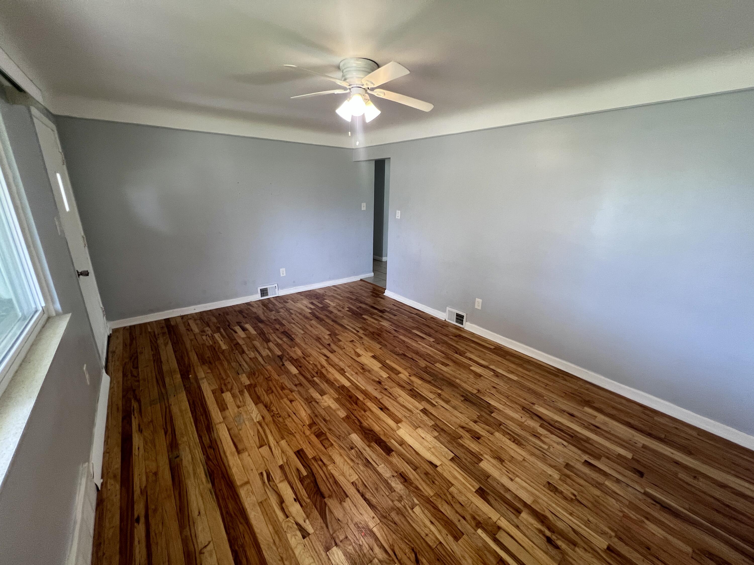2252 Winston Drive Property Photo 6