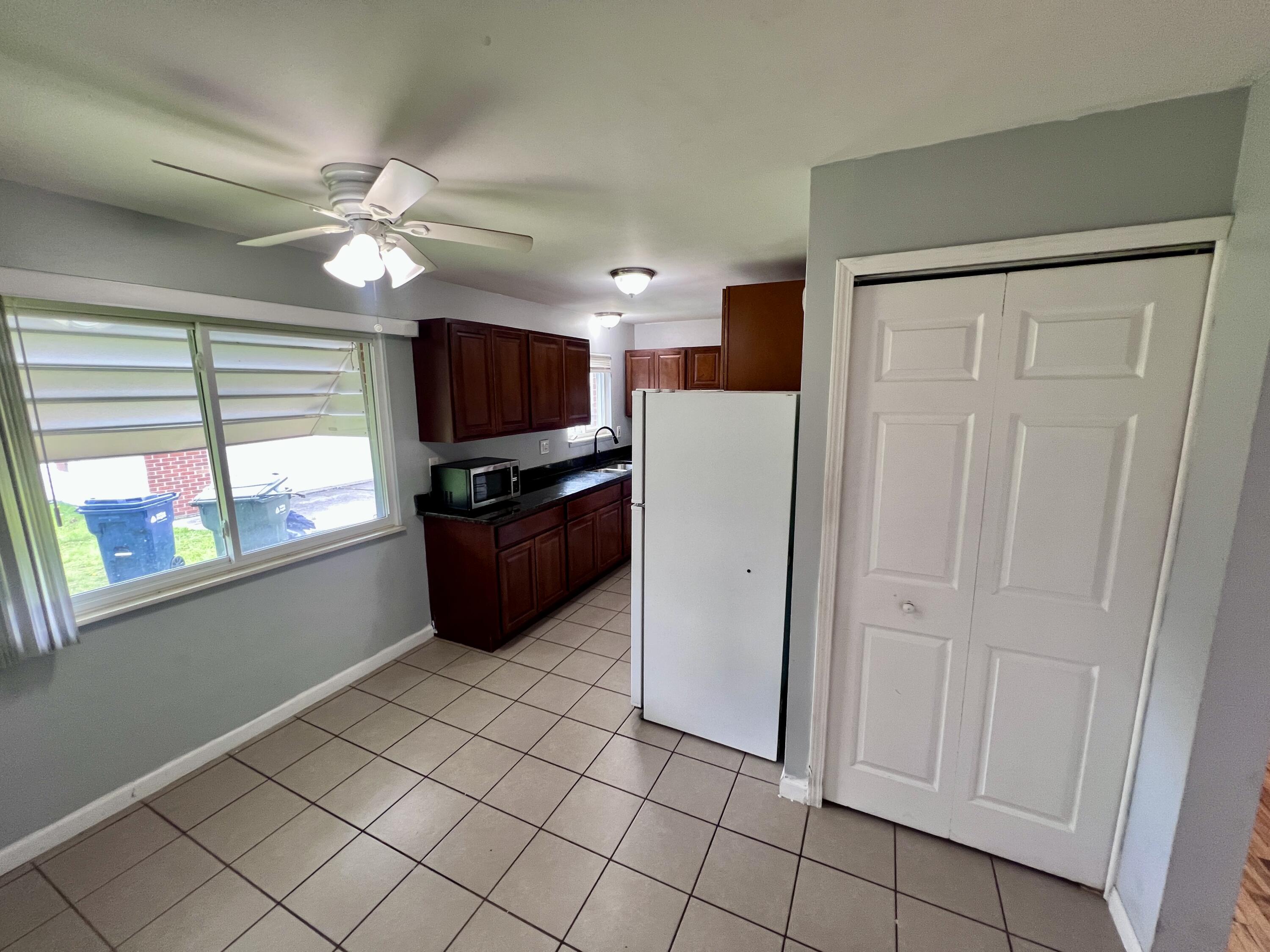 2252 Winston Drive Property Photo 7