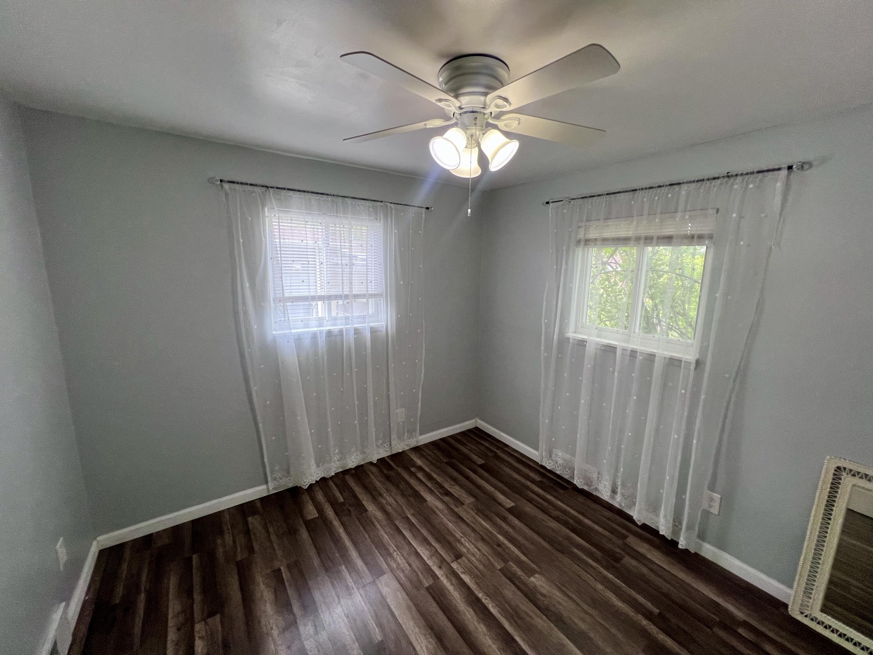 2252 Winston Drive Property Photo 14