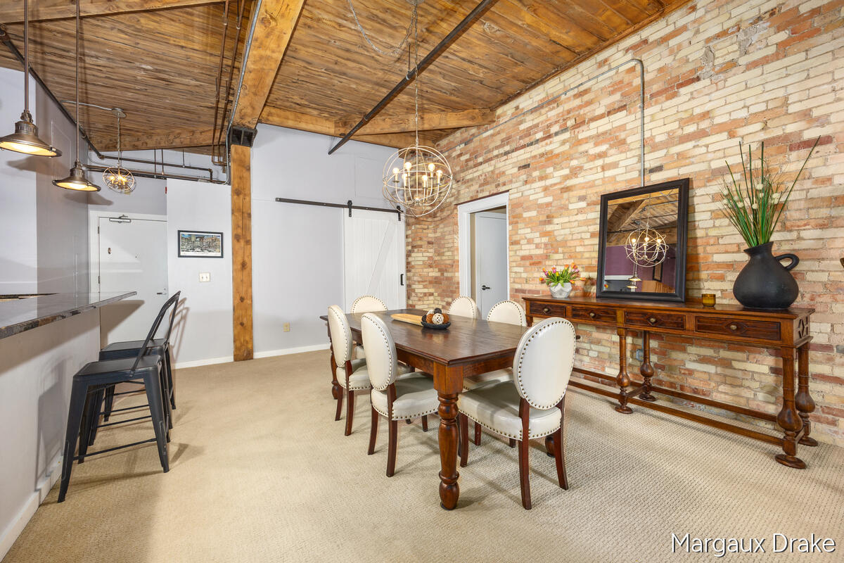 940 Monroe Avenue Nw 552 Property Photo 27