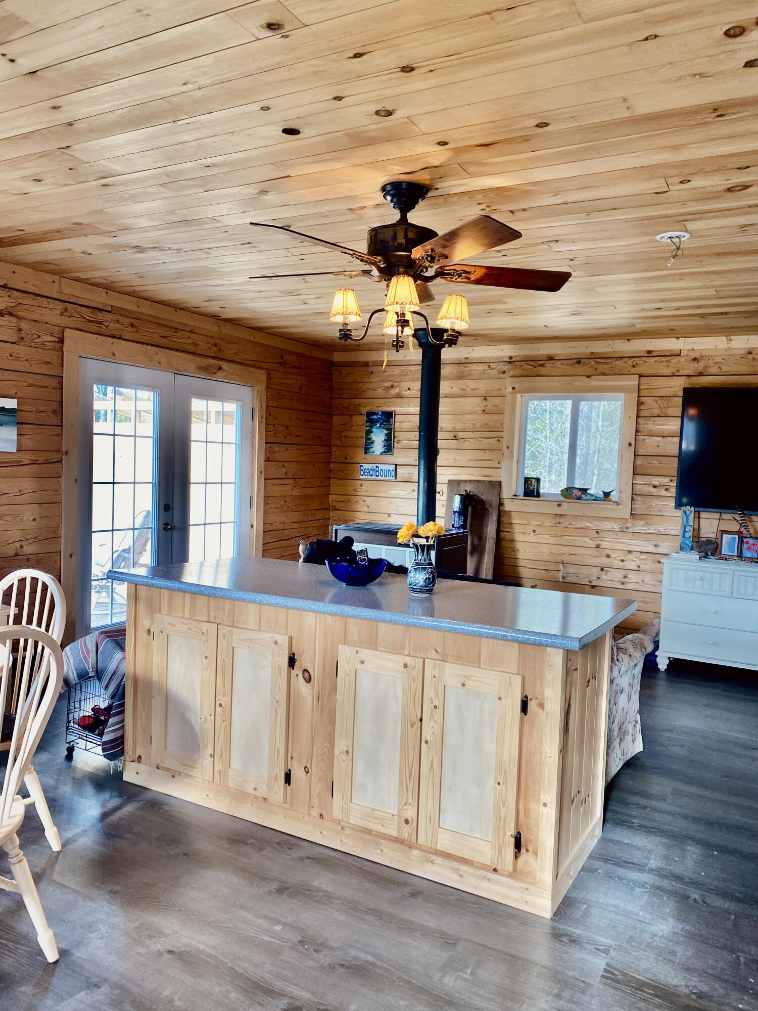 6416 E Rossell Lake Road Property Photo 13