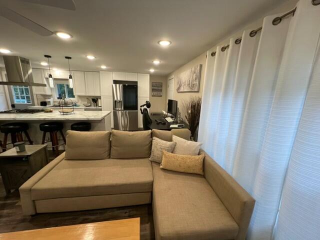 7181 E Beach Drive Property Photo 10