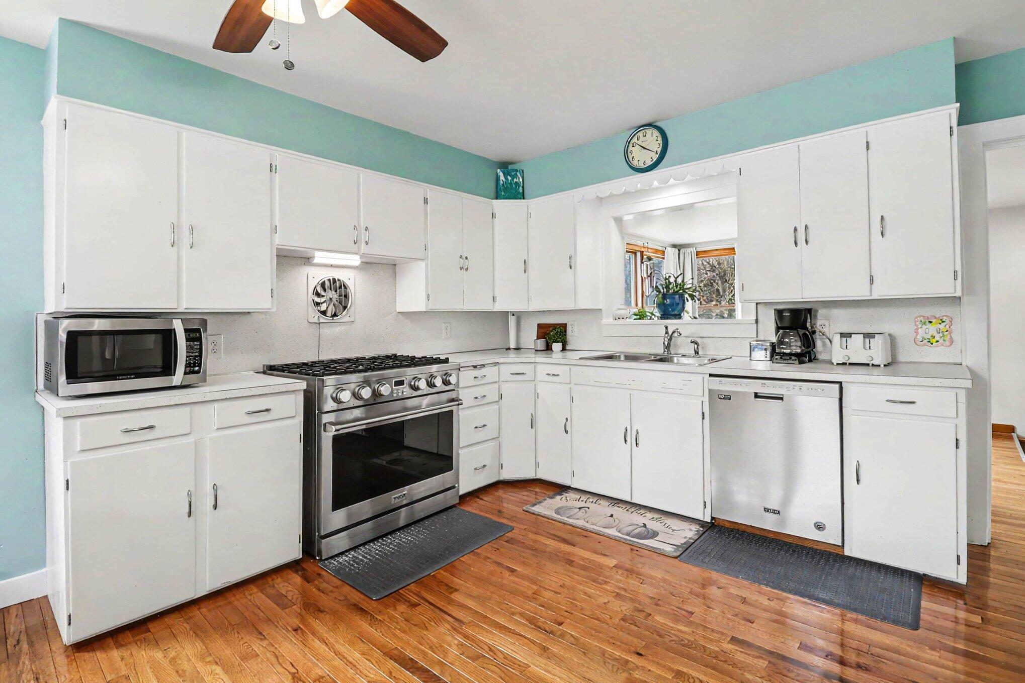 3625 W County Line Road W Property Photo 15
