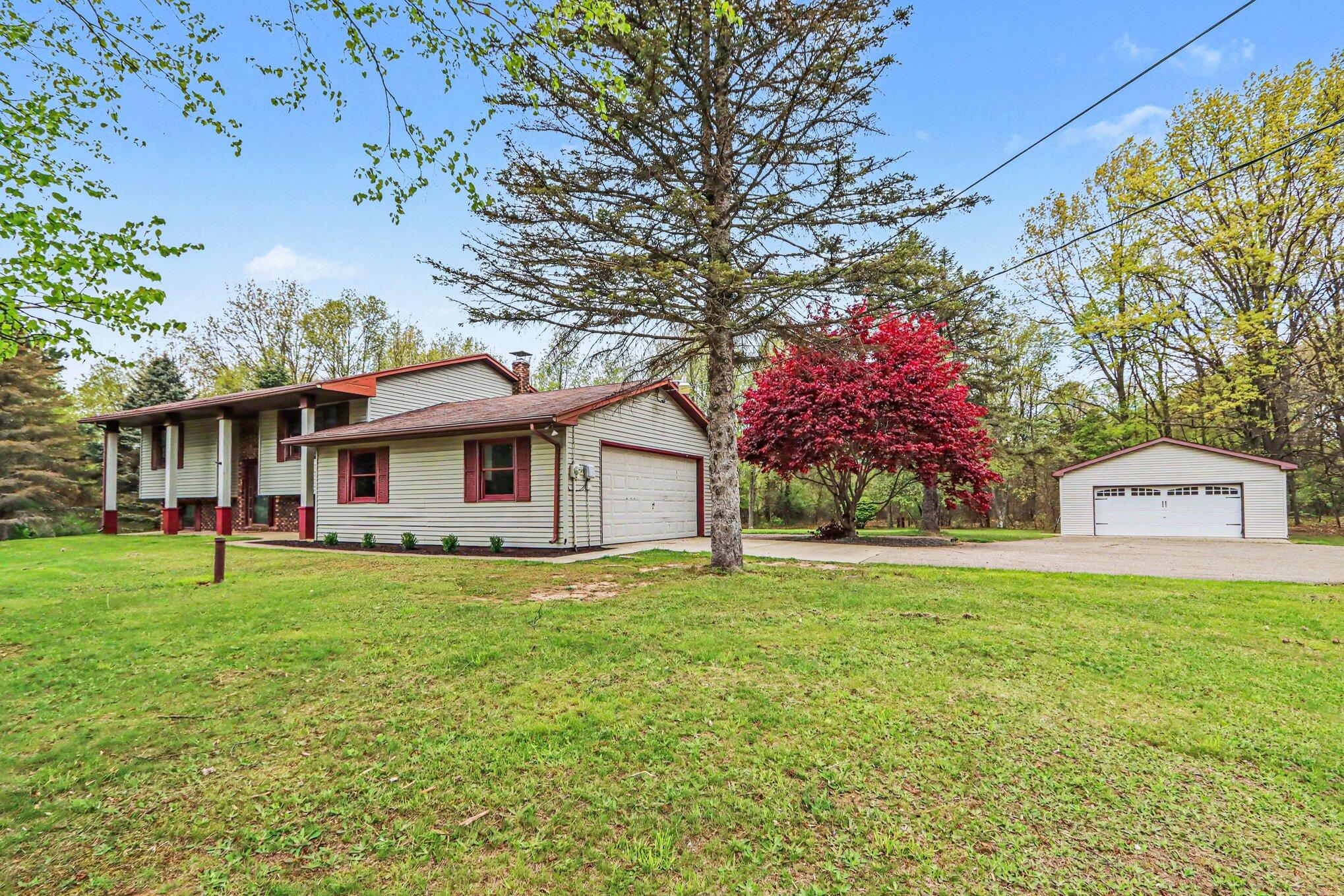 16711 Cd Avenue E Property Photo 26