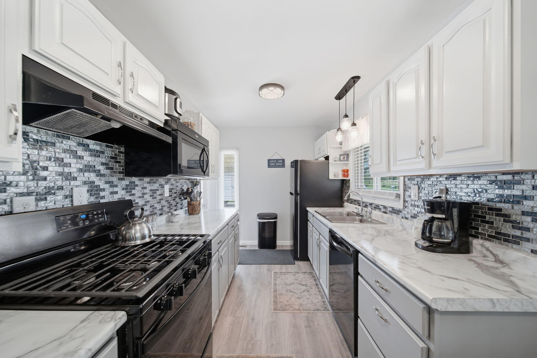 5030 E Berry Road Property Photo 13