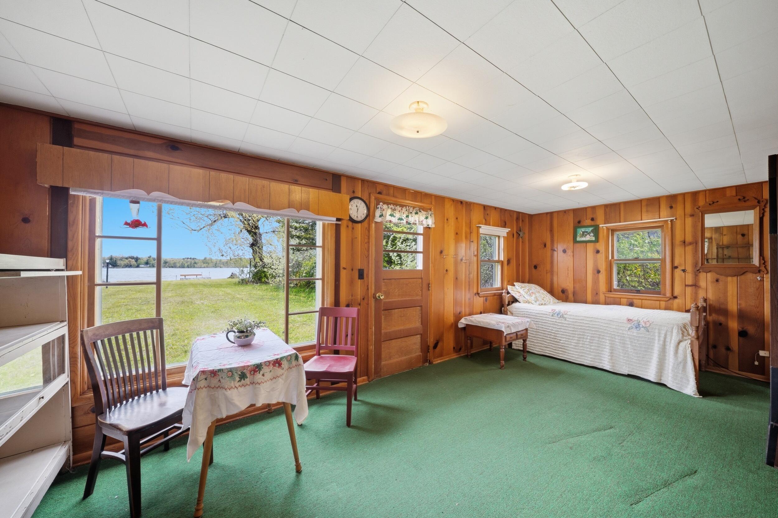 1196 Lakeview Drive Property Photo 8