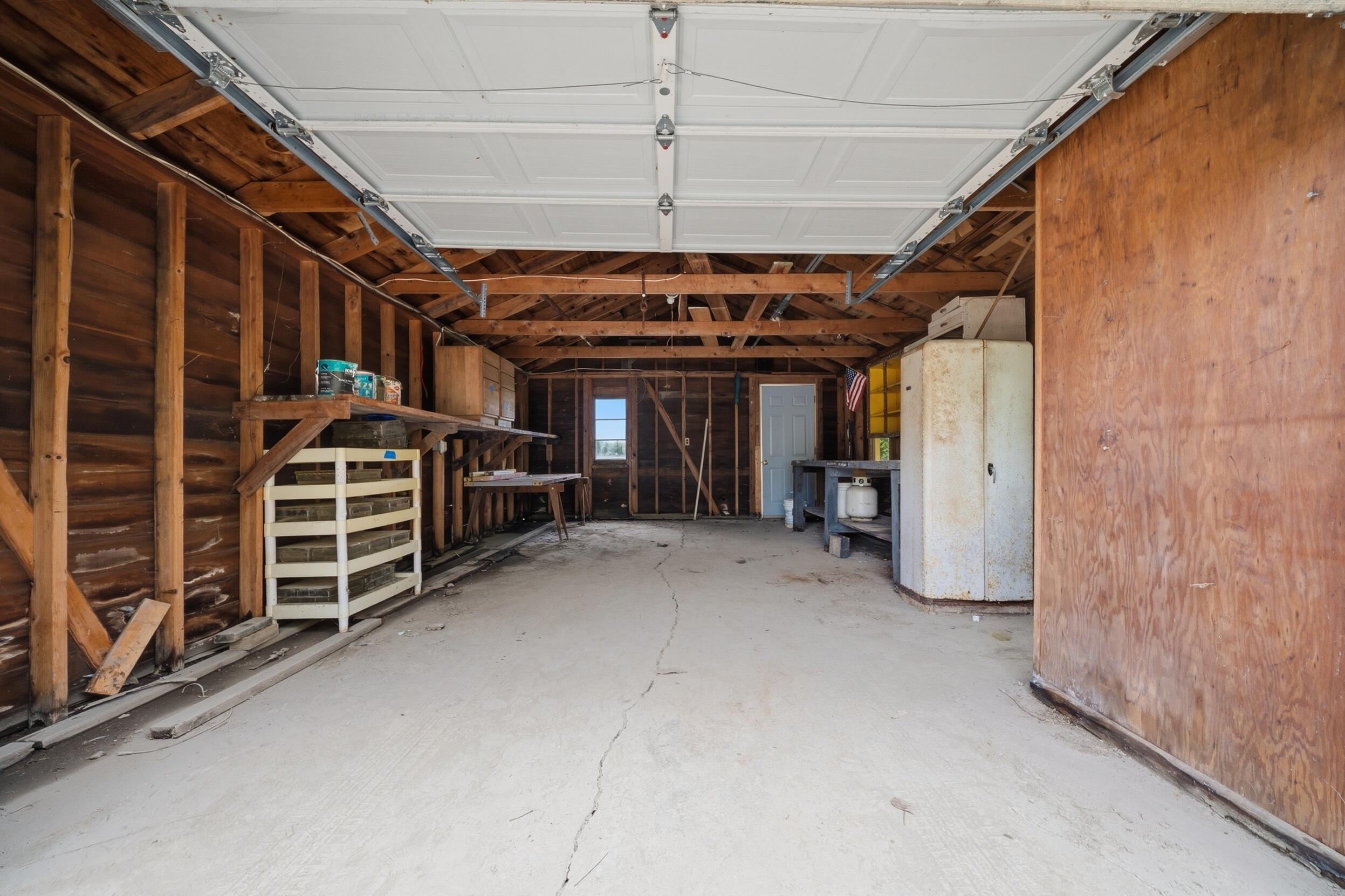 1196 Lakeview Drive Property Photo 13
