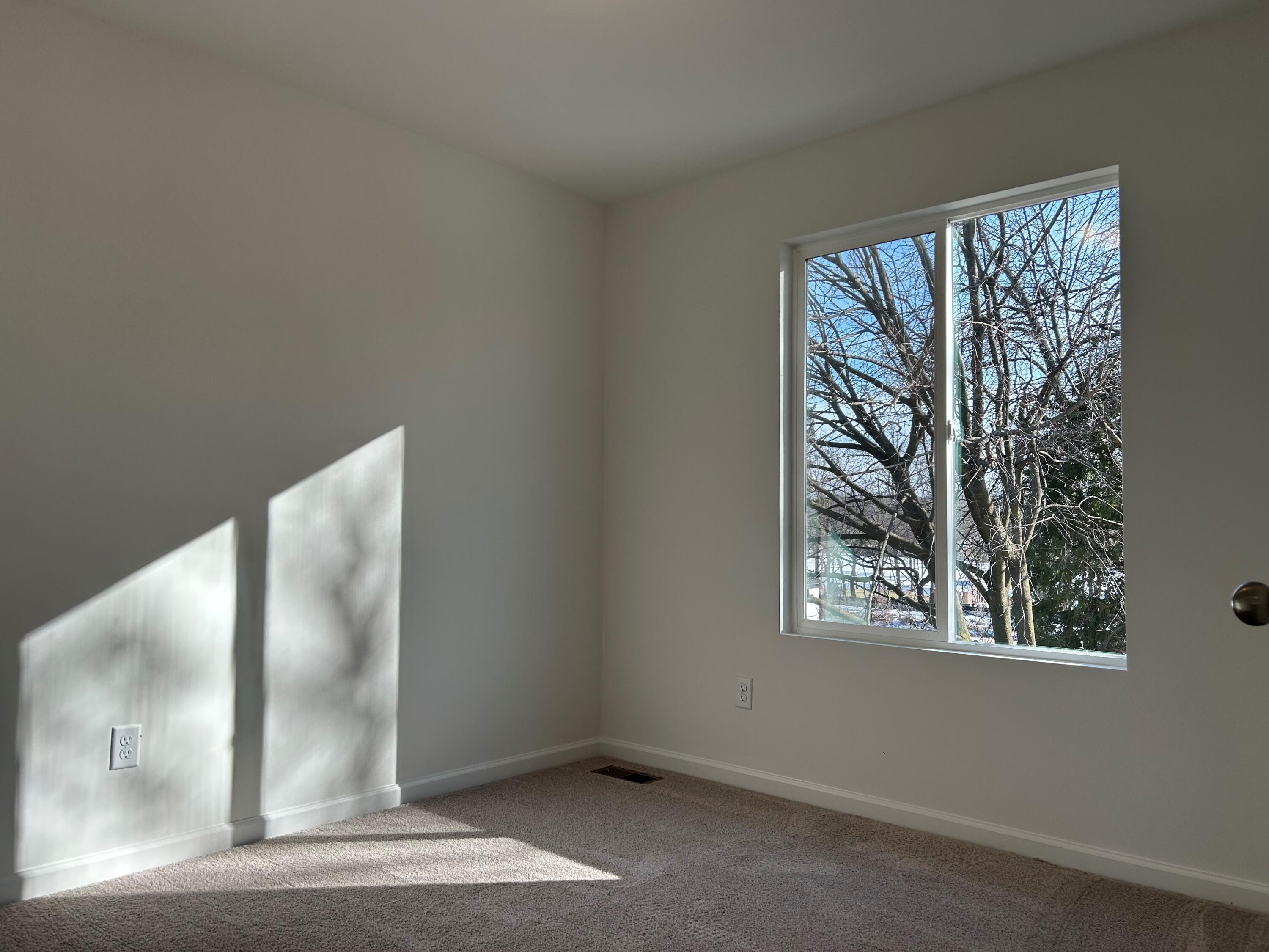 709 Lansing Avenue Property Photo 12