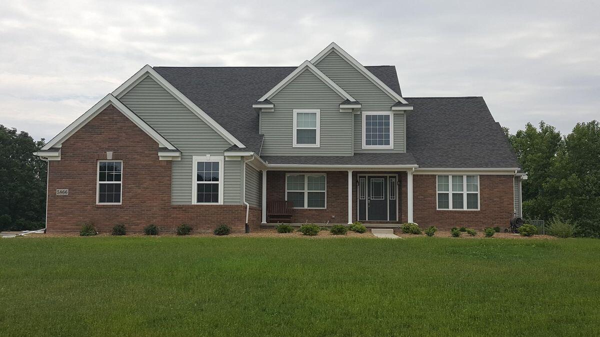 11610 Hillside Drive Property Photo 1