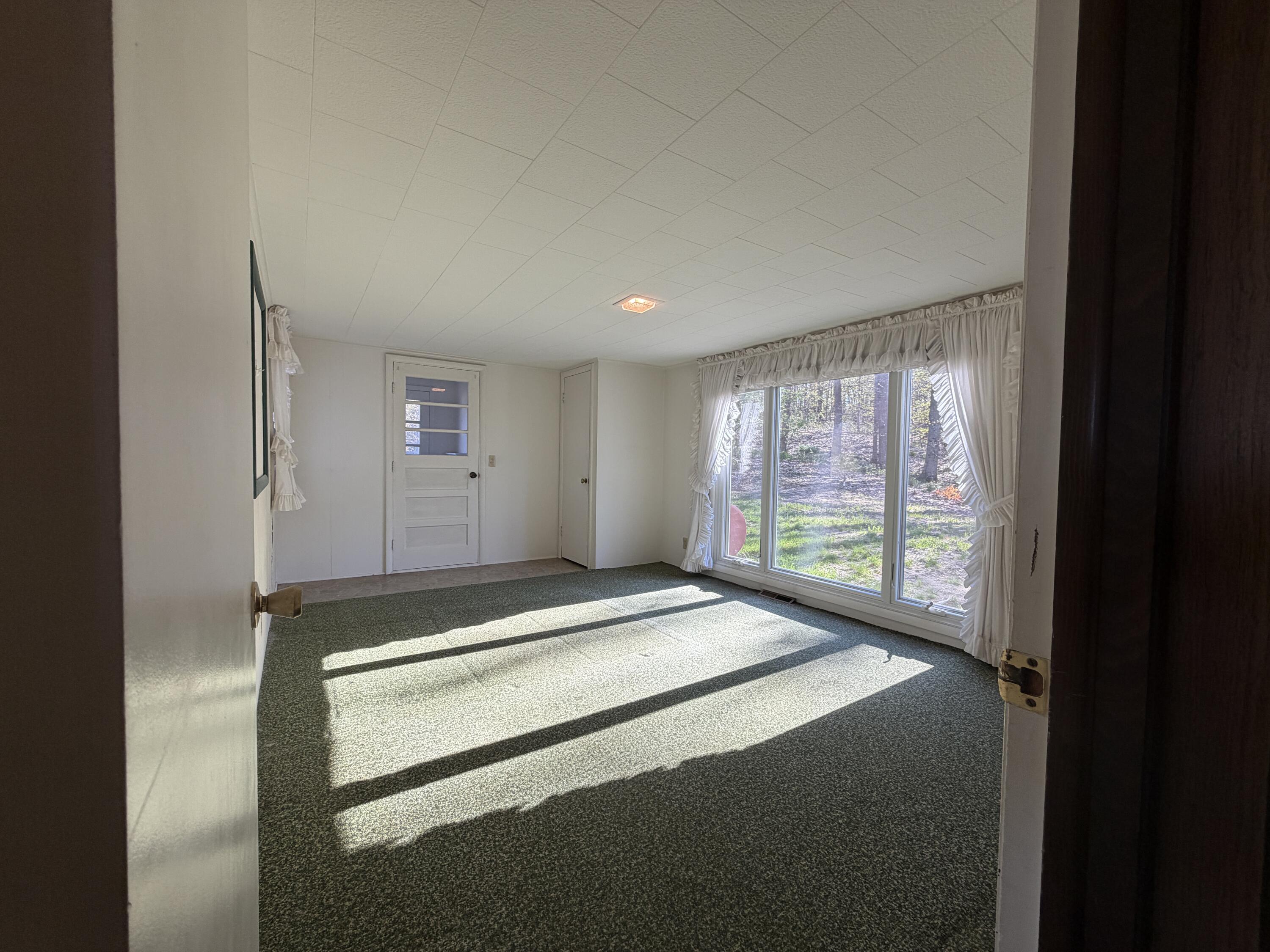 2290 E Warren Road Property Photo 7