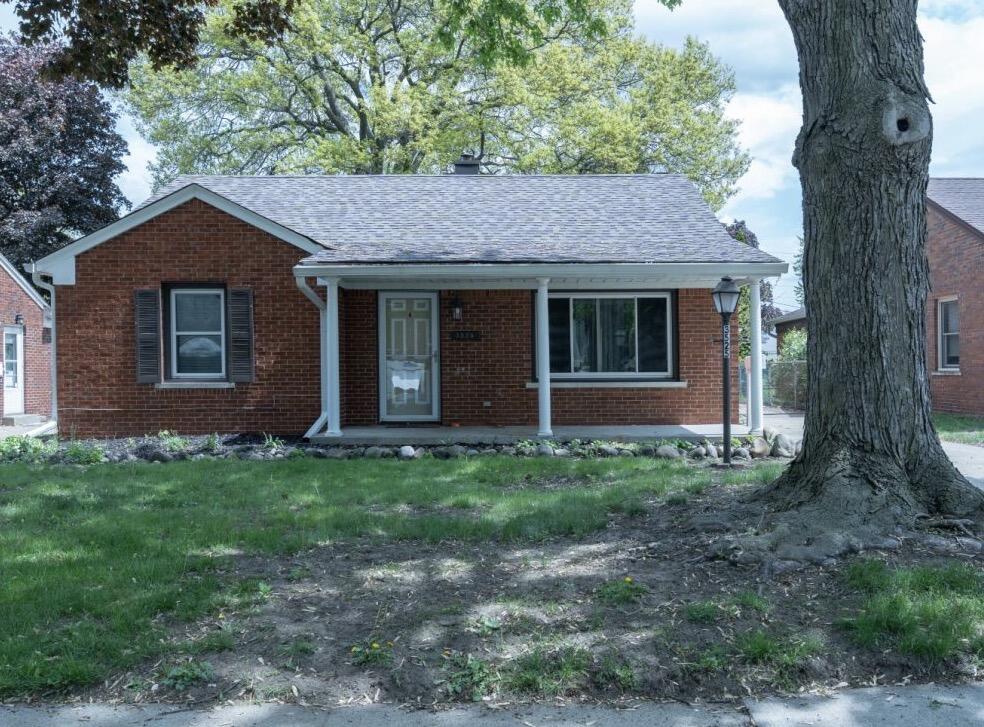 3525 Syracuse Street Property Photo 2