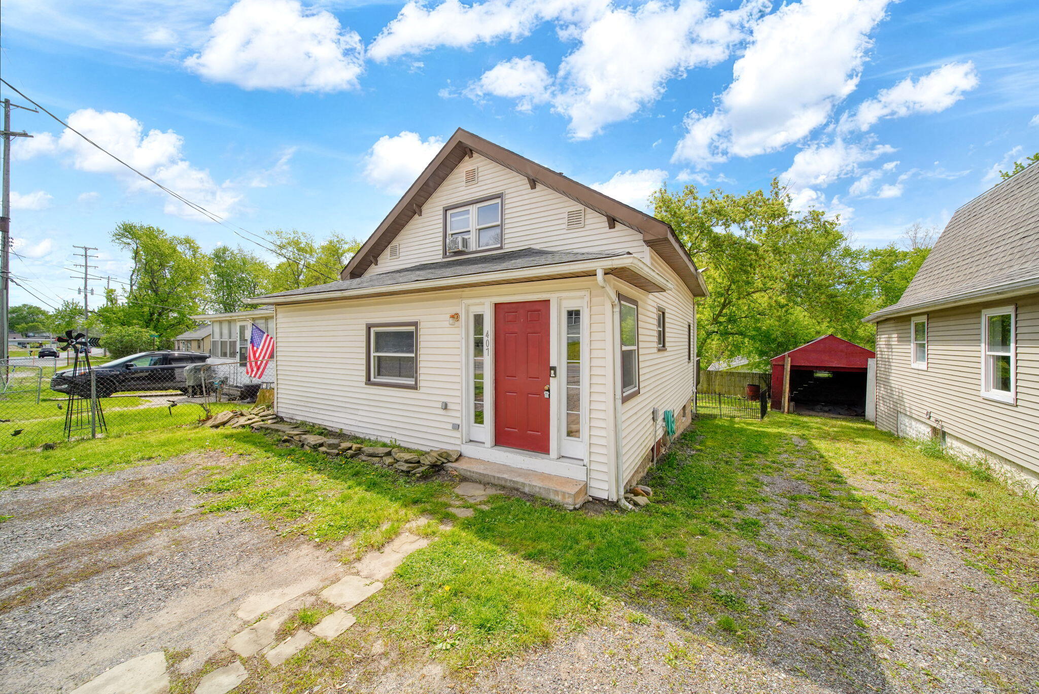 407 Hinckley Boulevard Property Photo 1