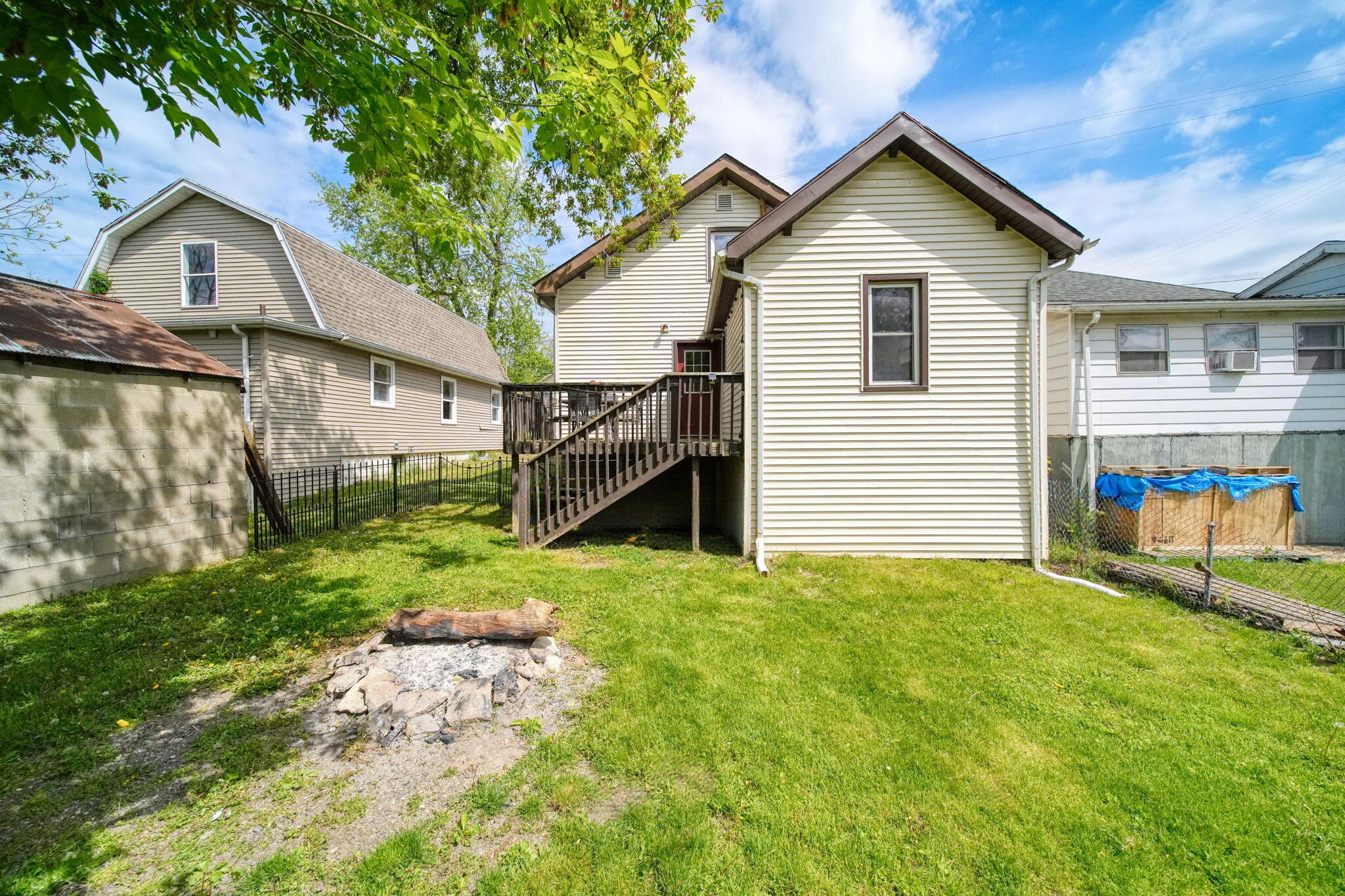 407 Hinckley Boulevard Property Photo 36